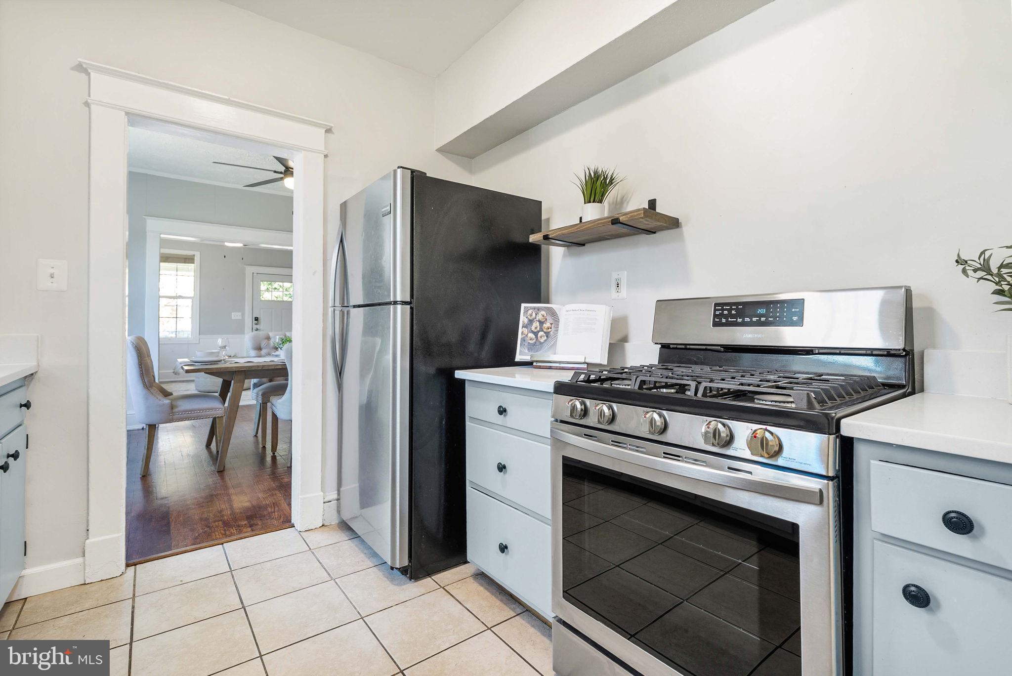 RIVERDALE PARK - Residential