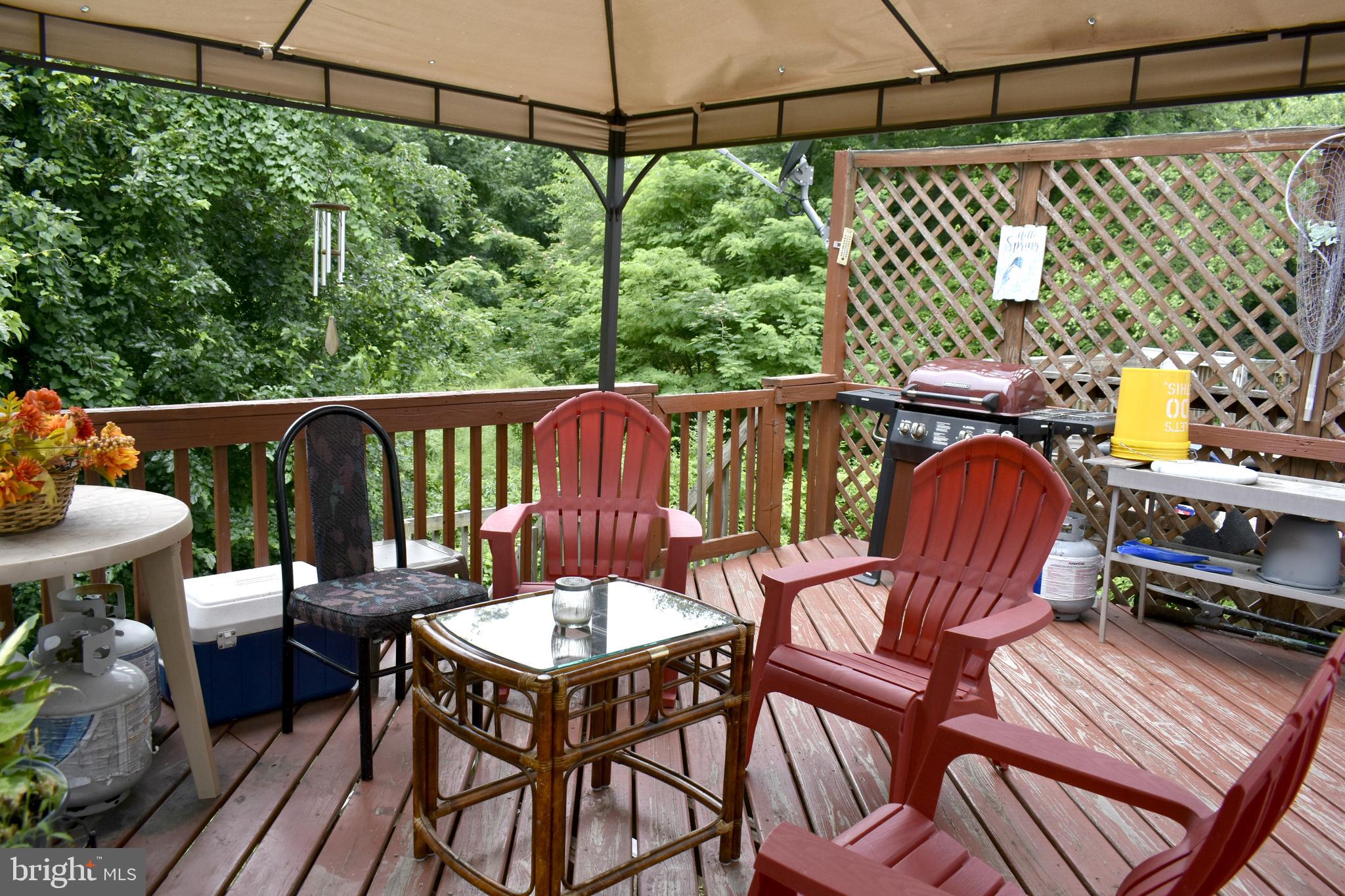 VILLAGE SQUARE - Residential