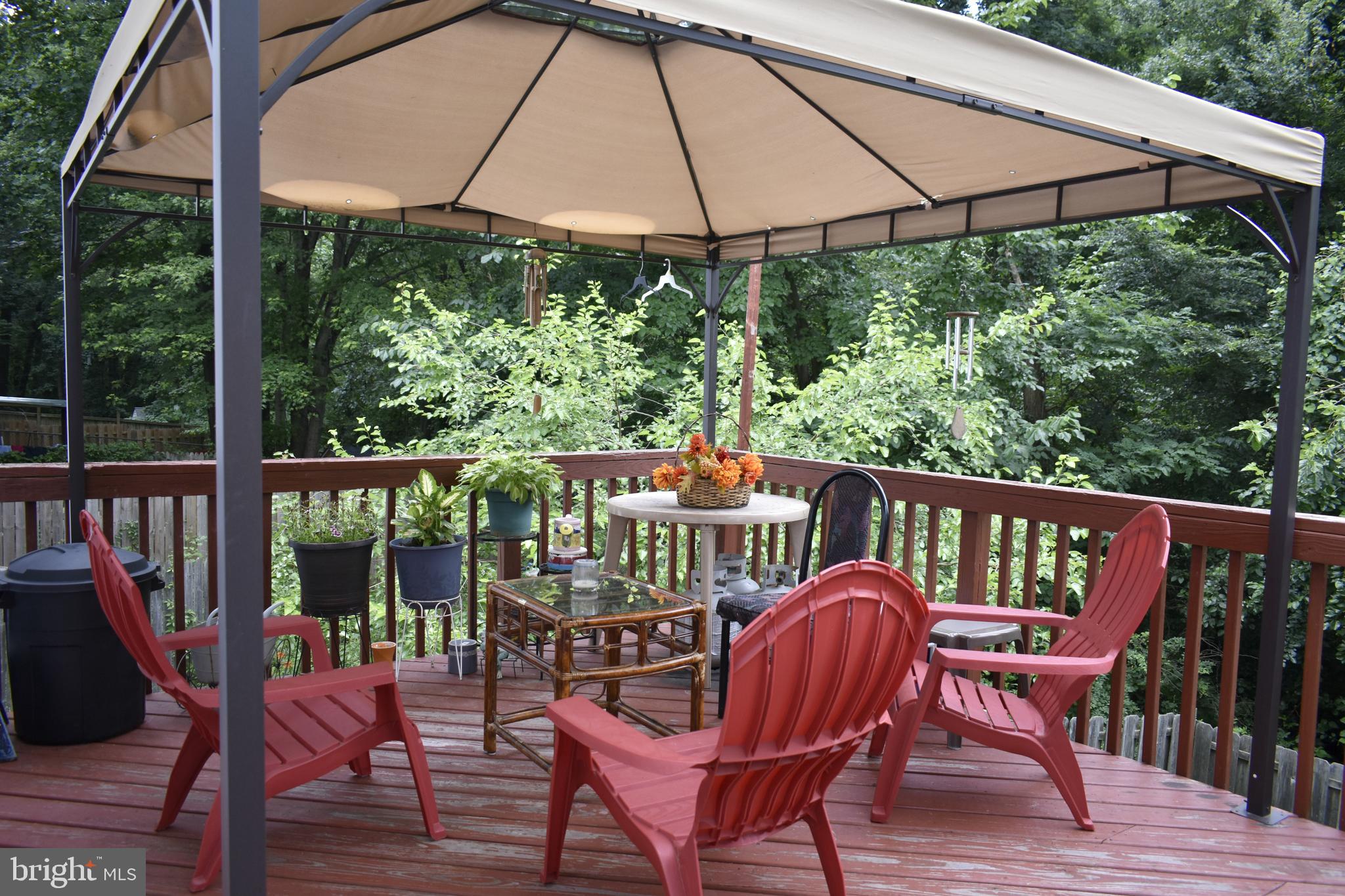 VILLAGE SQUARE - Residential