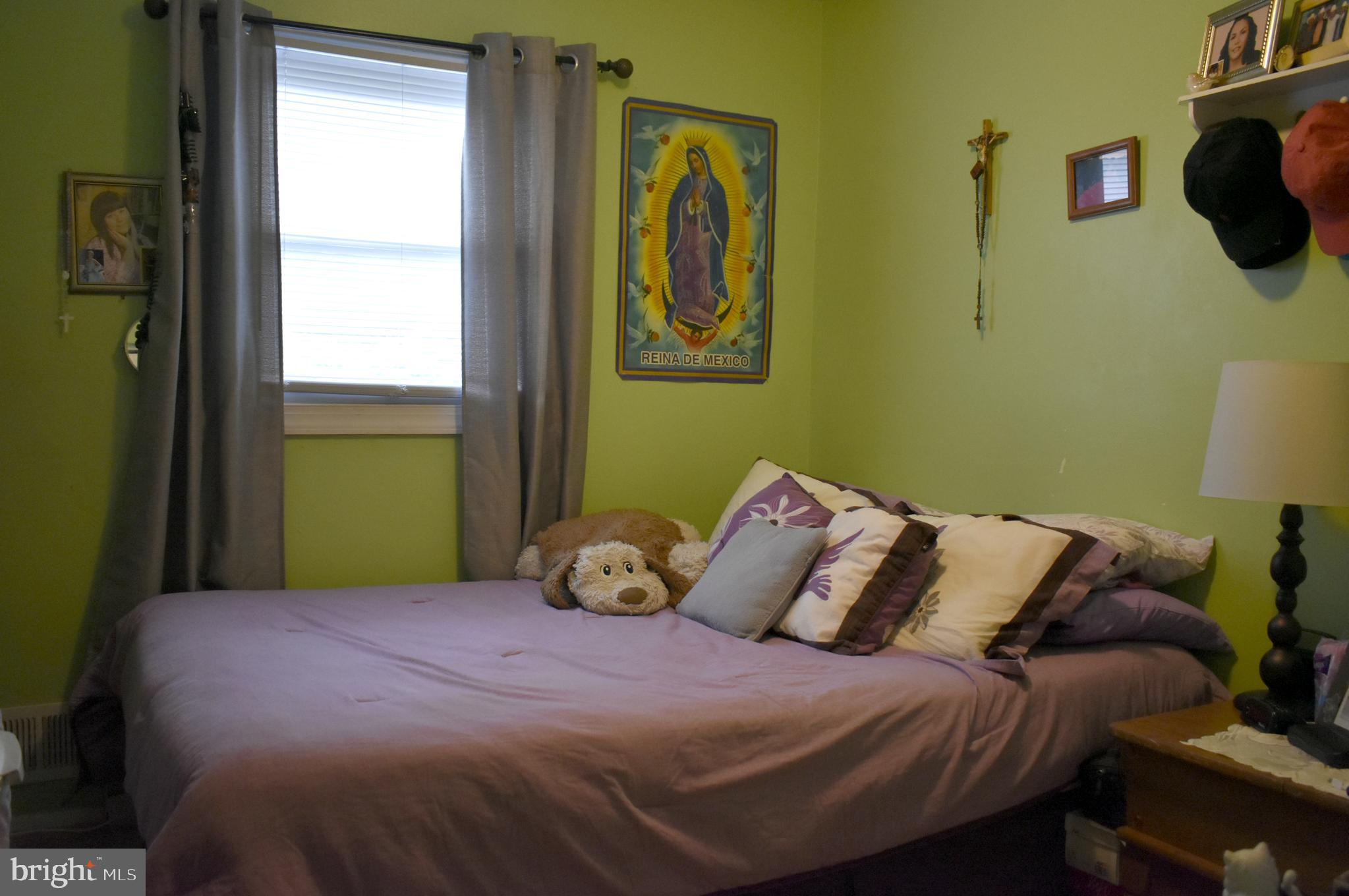 VILLAGE SQUARE - Residential