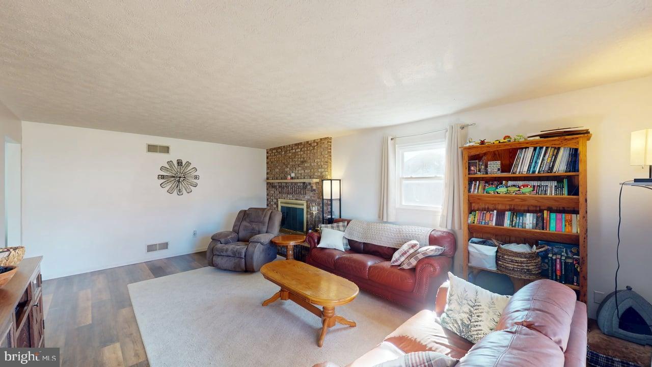 HEALY HEIGHTS - Residential