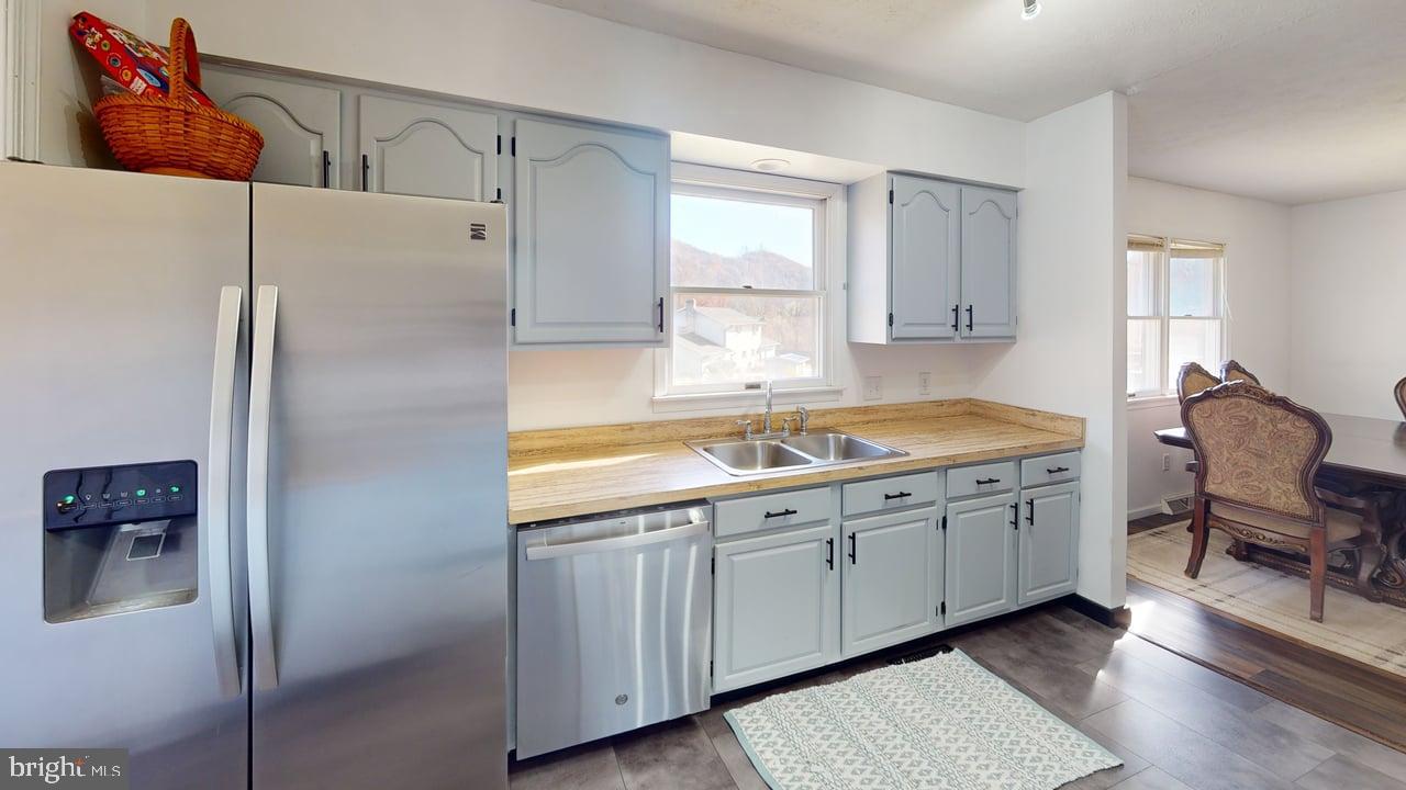 HEALY HEIGHTS - Residential