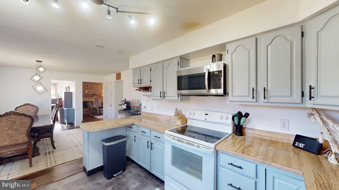 HEALY HEIGHTS - Residential