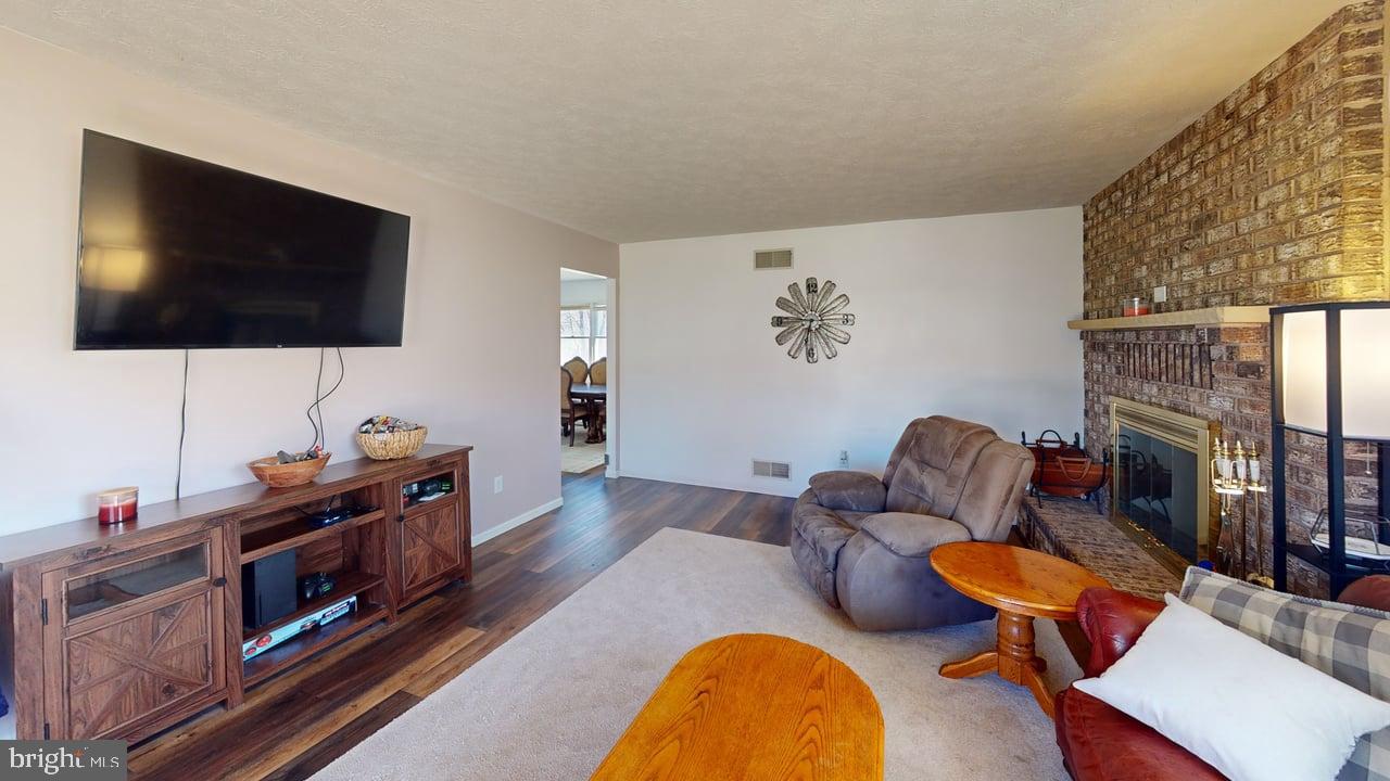 HEALY HEIGHTS - Residential