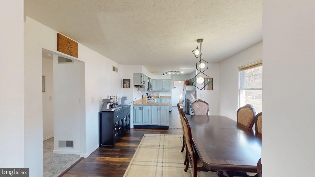 HEALY HEIGHTS - Residential