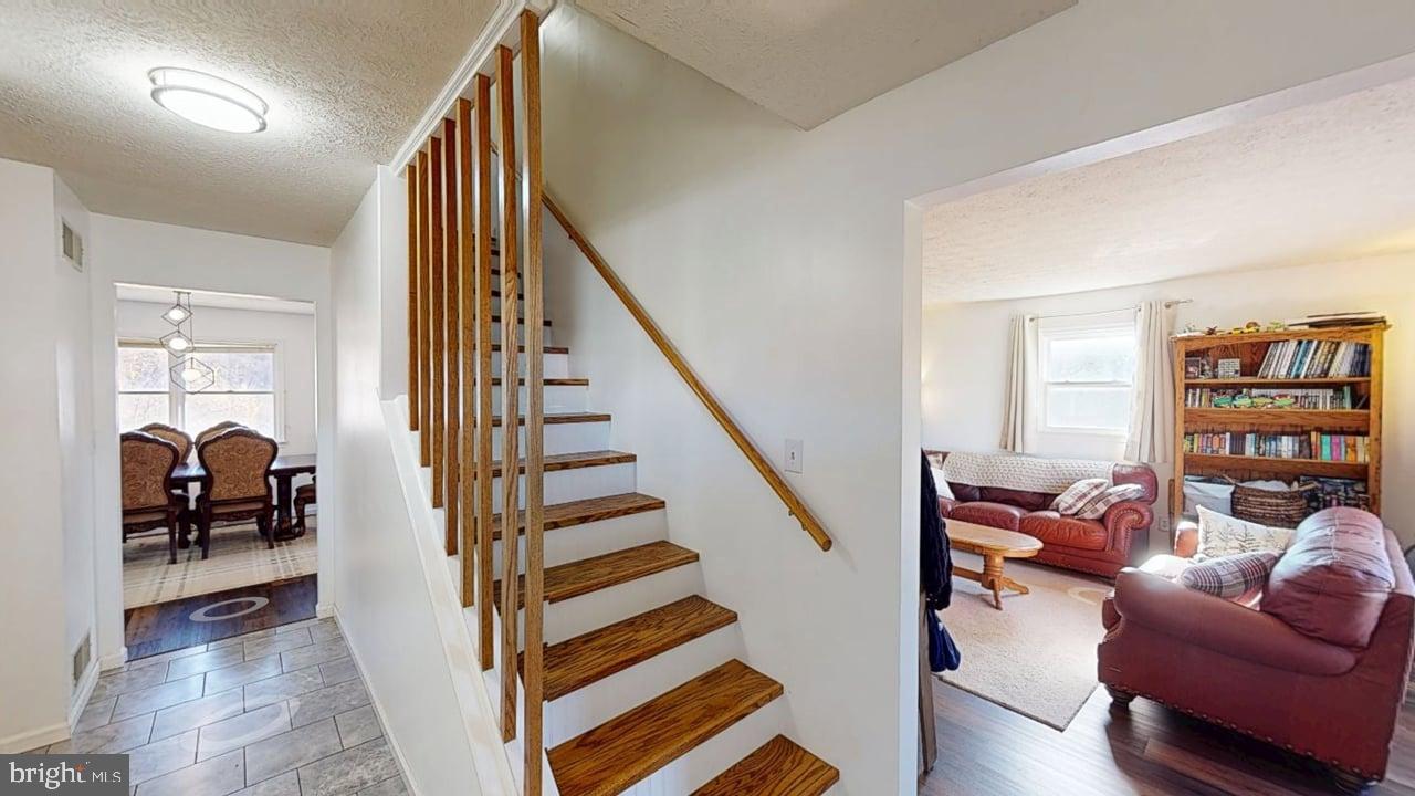 HEALY HEIGHTS - Residential