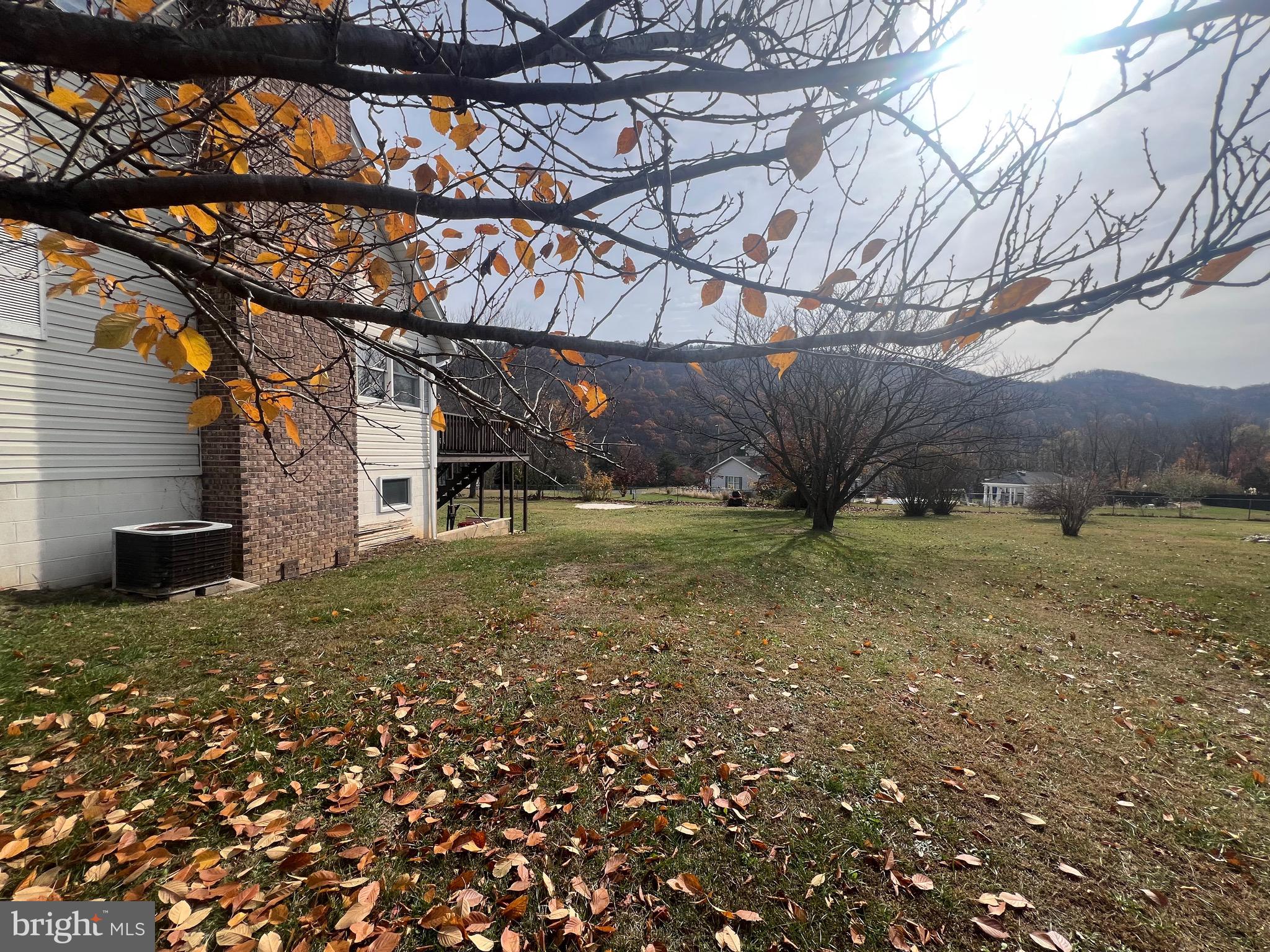 73 WHITE WILLOW COURT