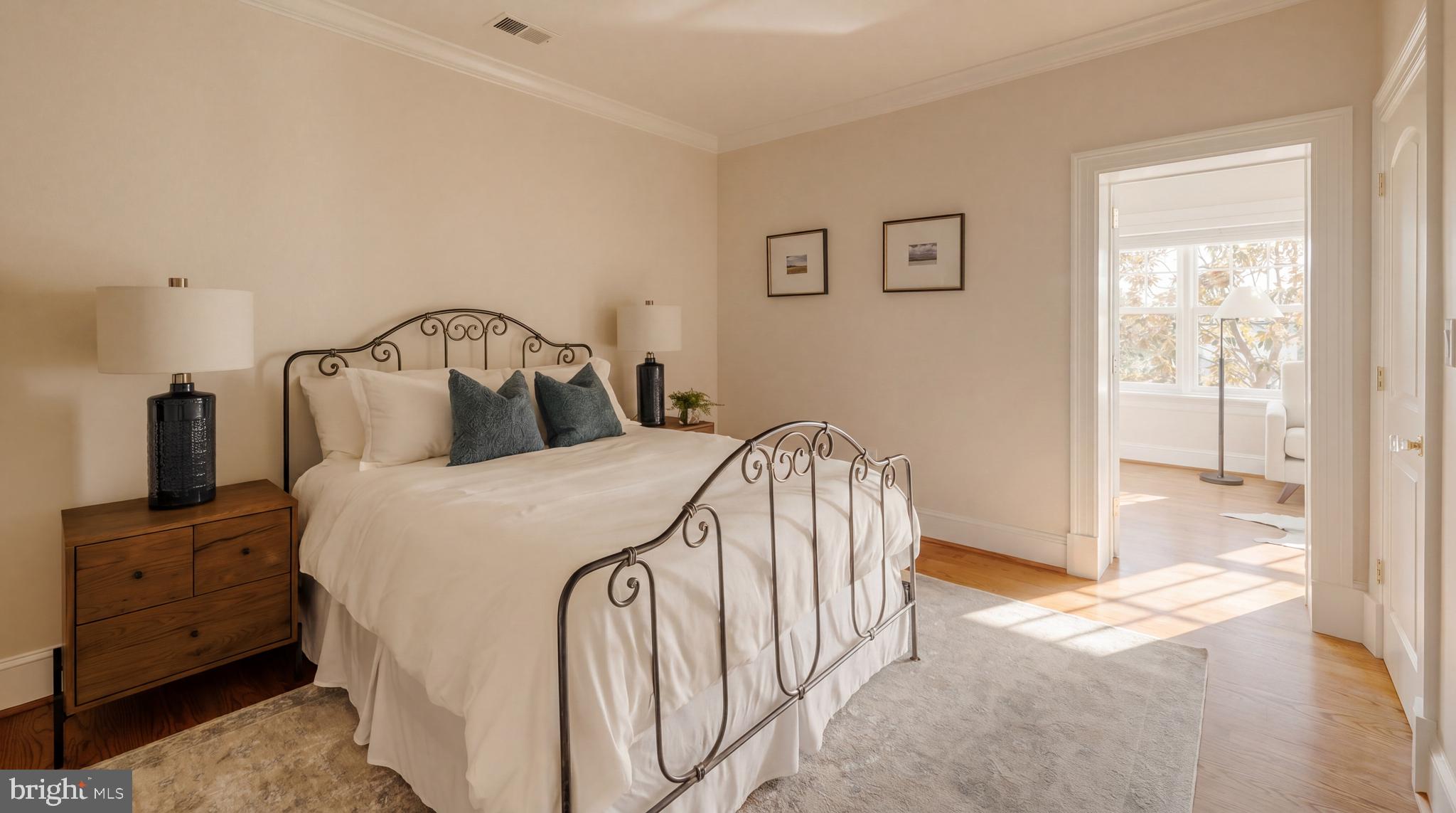 OBSERVATORY CIRCLE - Residential