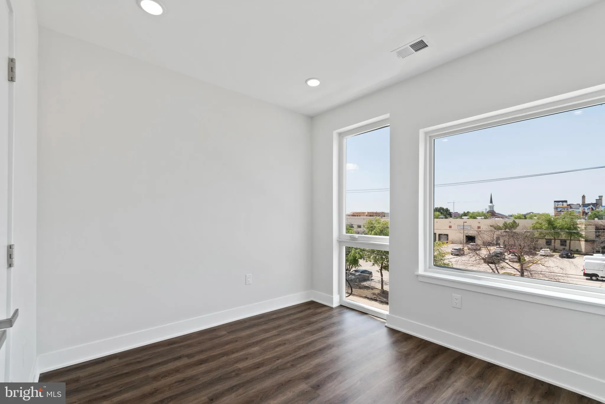 Philadelphia, Pennsylvania 19122, United States, 7 Bedrooms Bedrooms, ,Residential,Active,34702