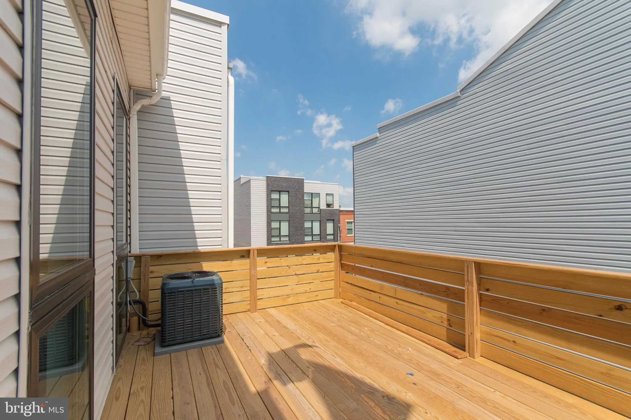Philadelphia, Pennsylvania 19122, United States, 7 Bedrooms Bedrooms, ,Residential,Active,34702
