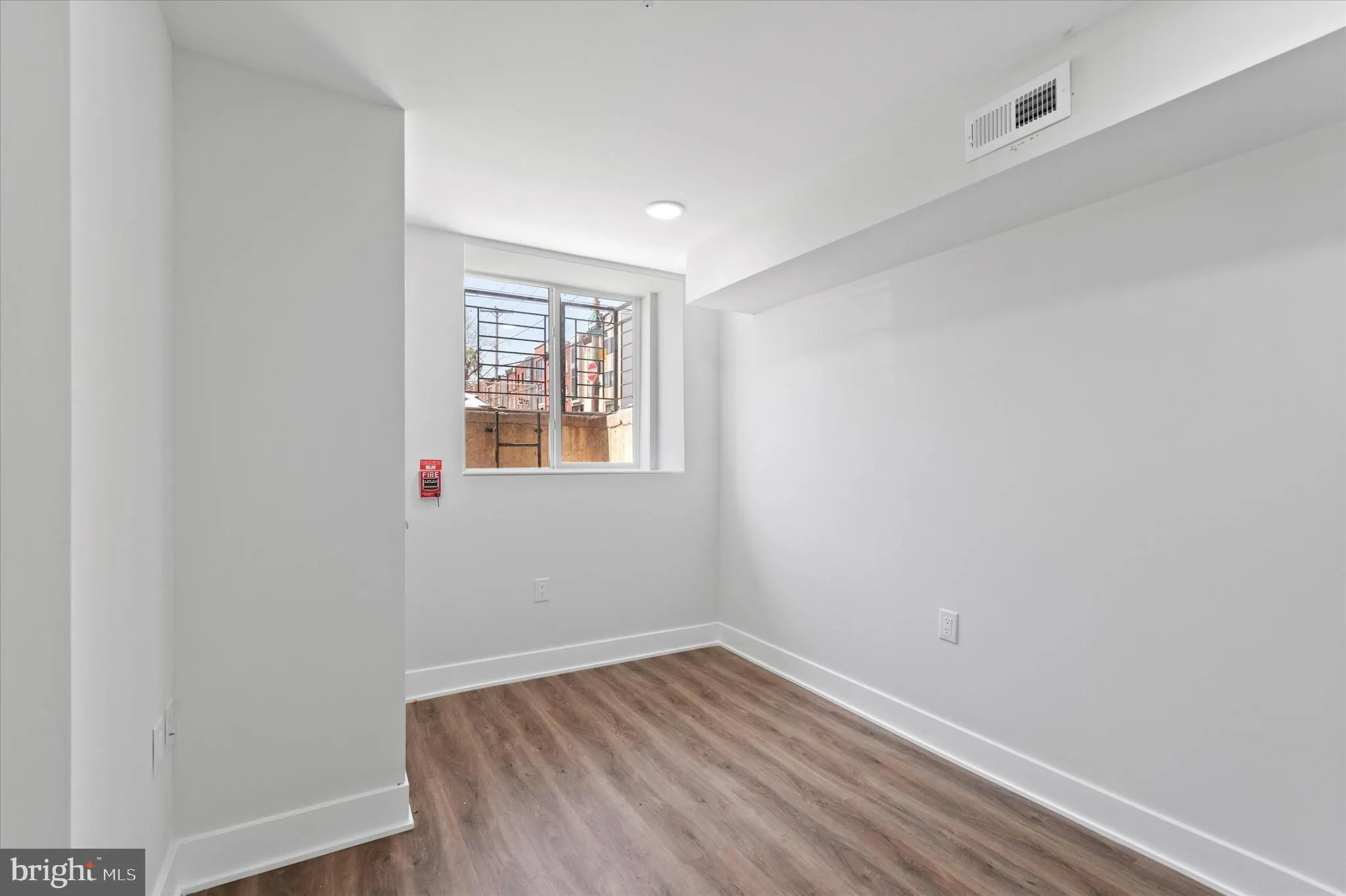 Philadelphia, Pennsylvania 19122, United States, 7 Bedrooms Bedrooms, ,Residential,Active,34702