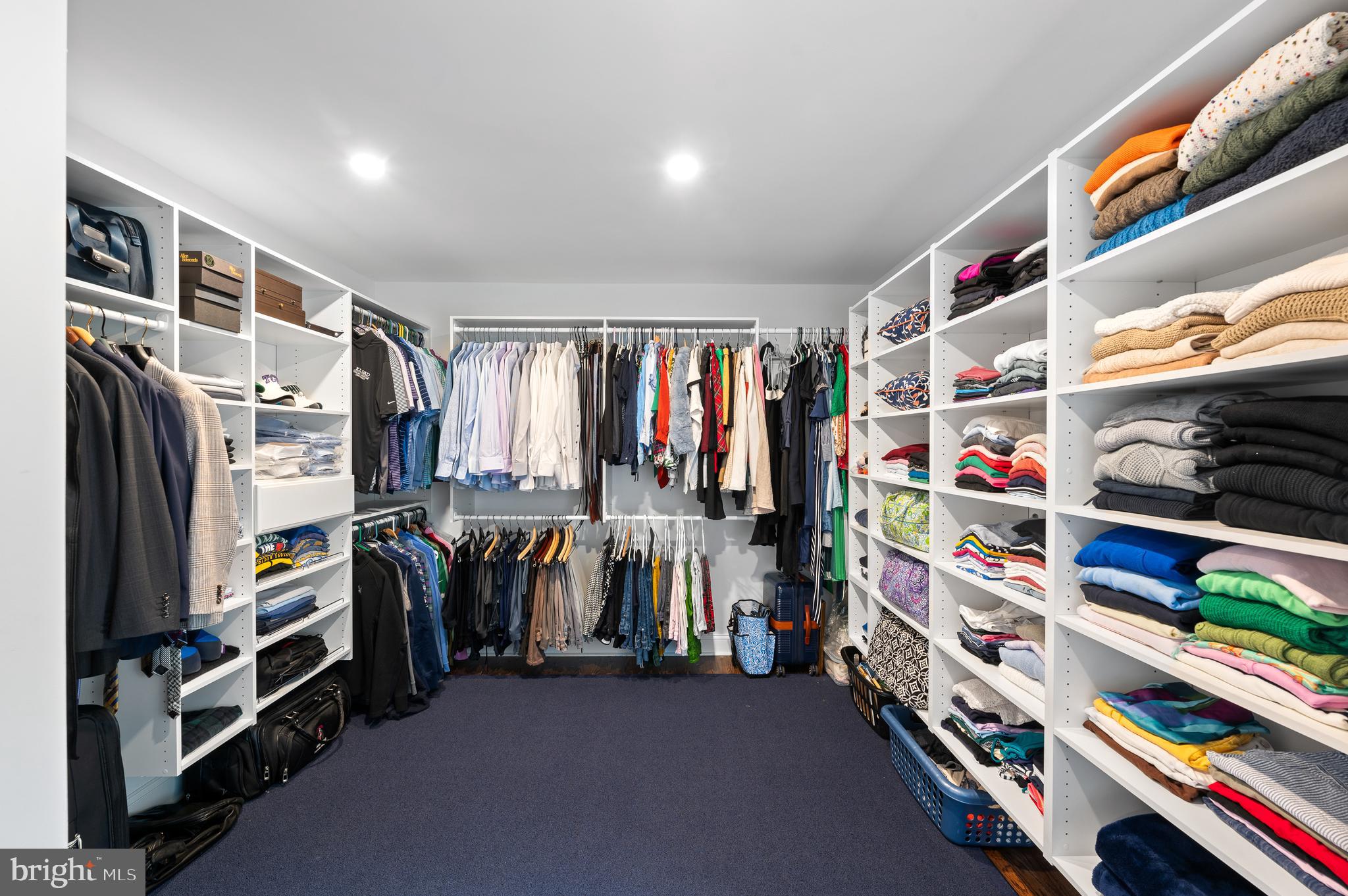 LEOPARD FARMS - Residential