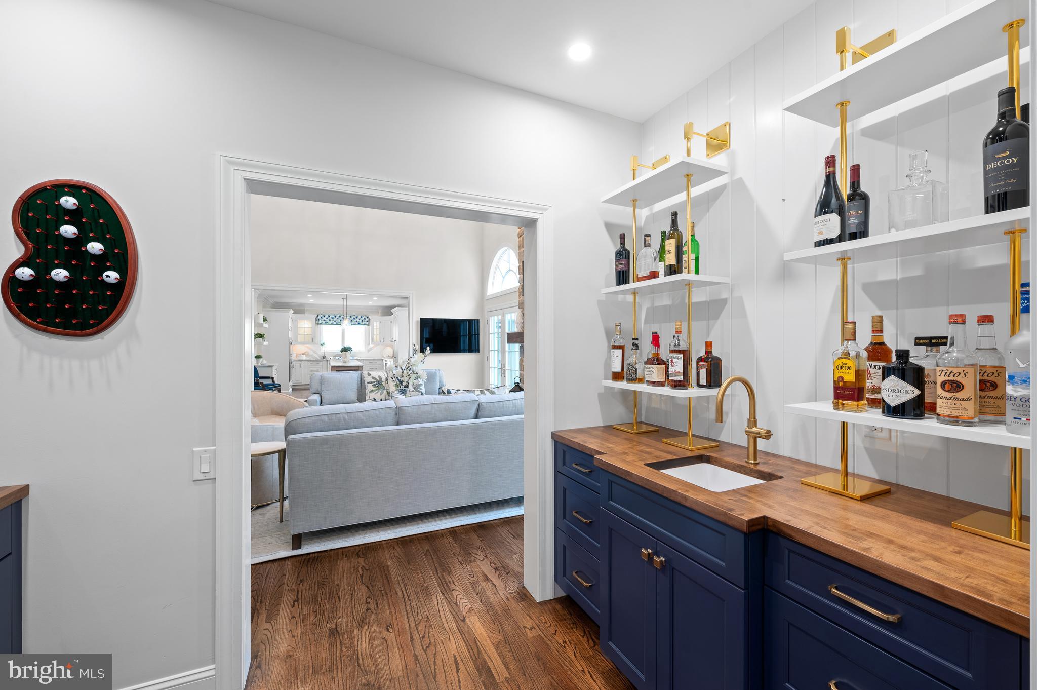 LEOPARD FARMS - Residential