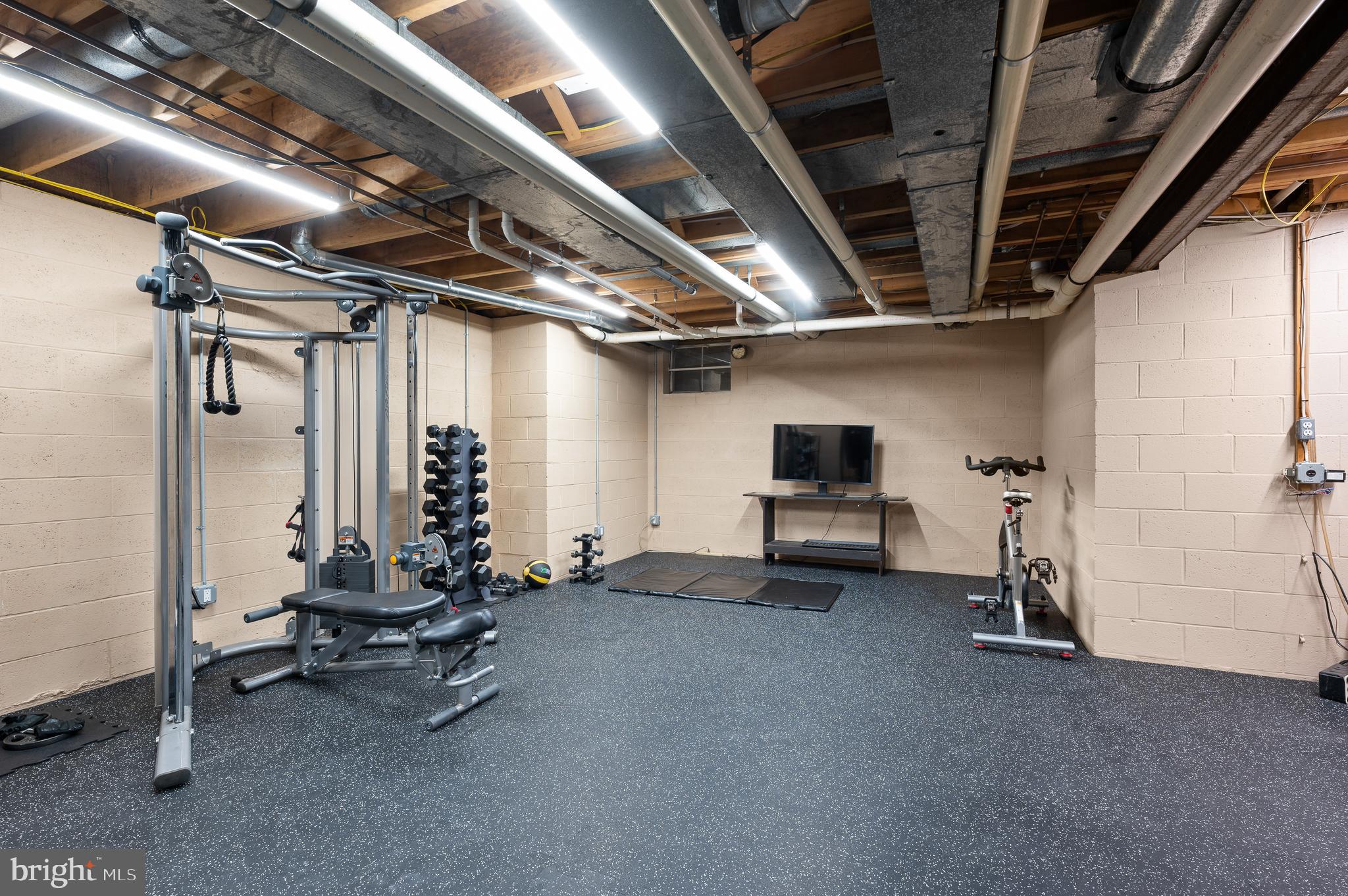 LEOPARD FARMS - Residential