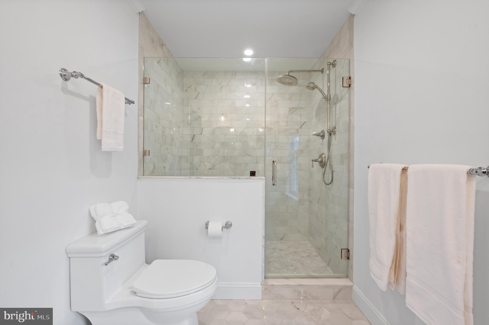 LEOPARD FARMS - Residential