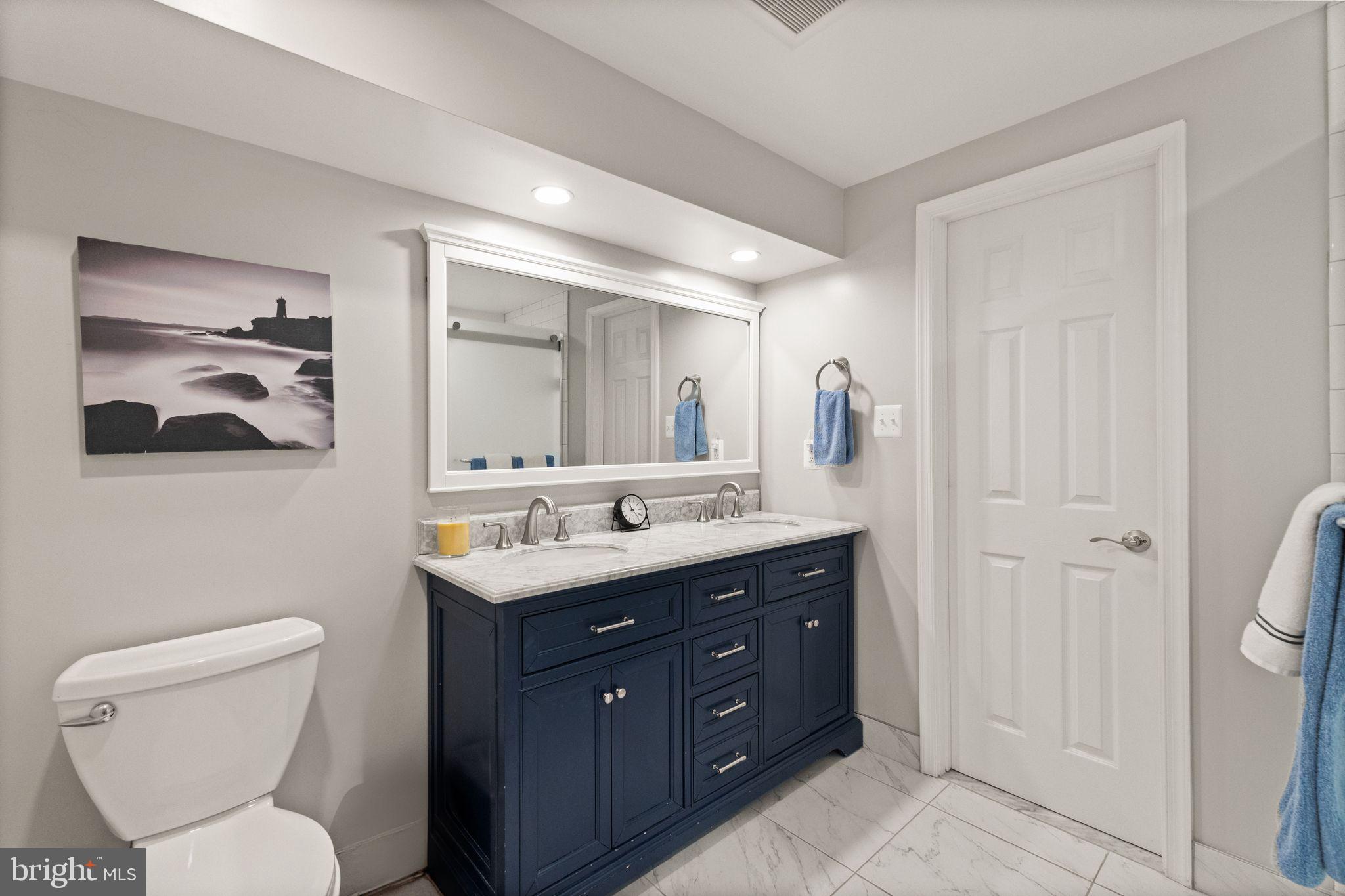 POINTE AT RIVERVIEW EST - Residential