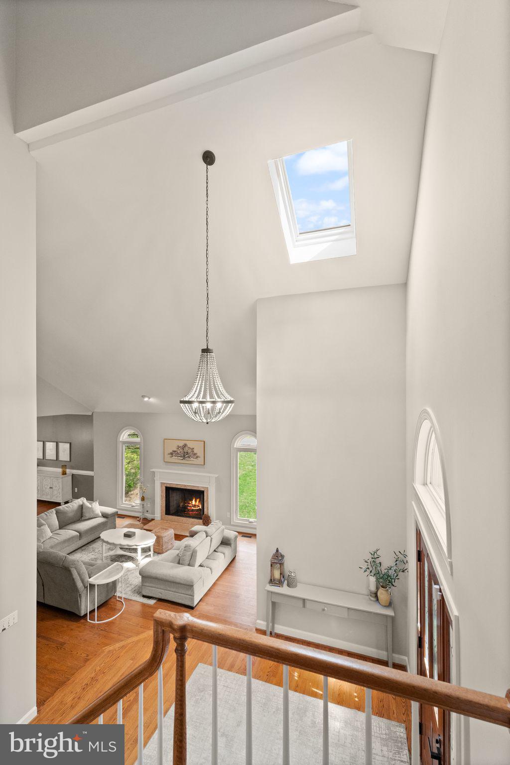 POINTE AT RIVERVIEW EST - Residential