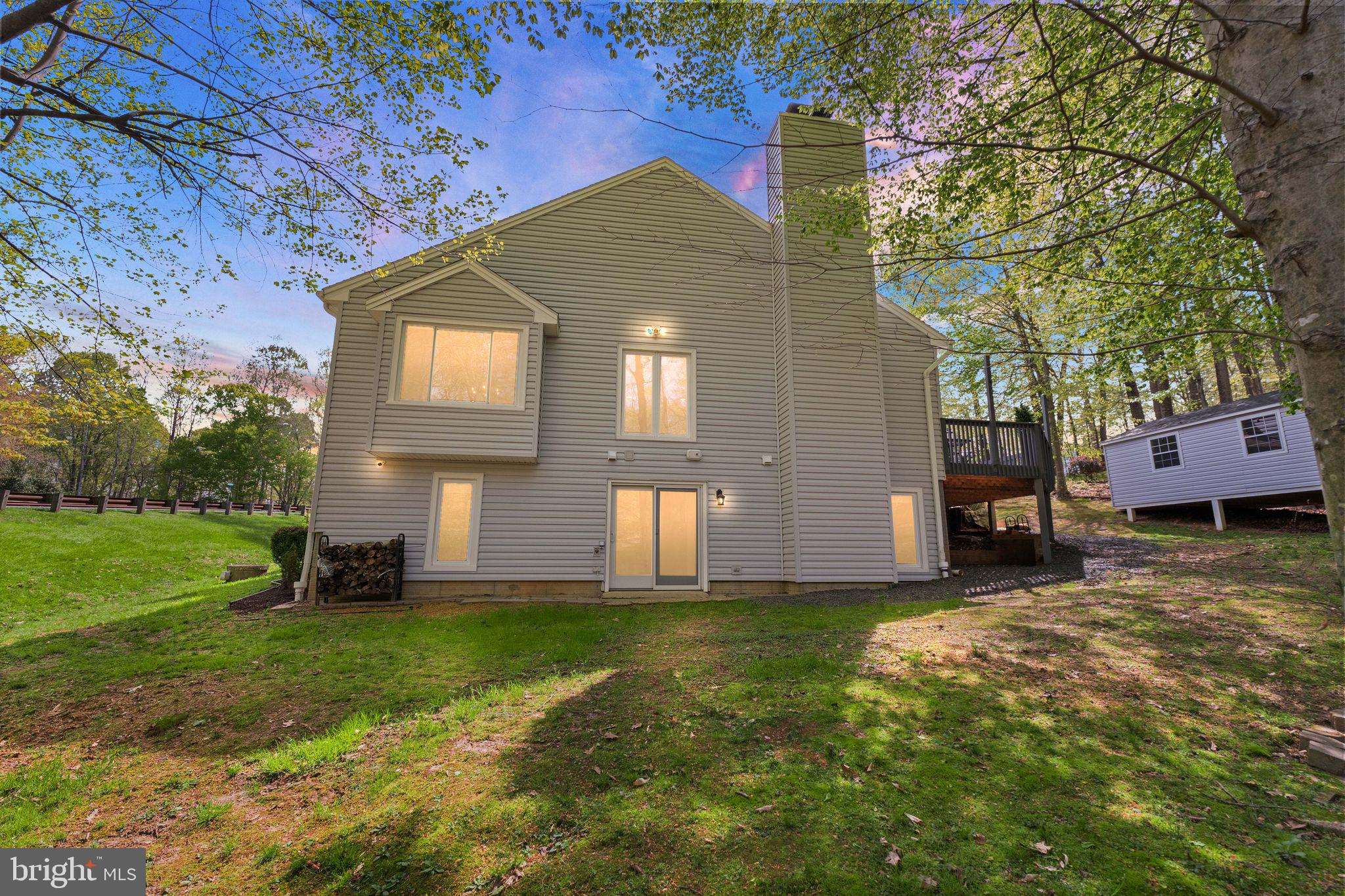 POINTE AT RIVERVIEW EST - Residential