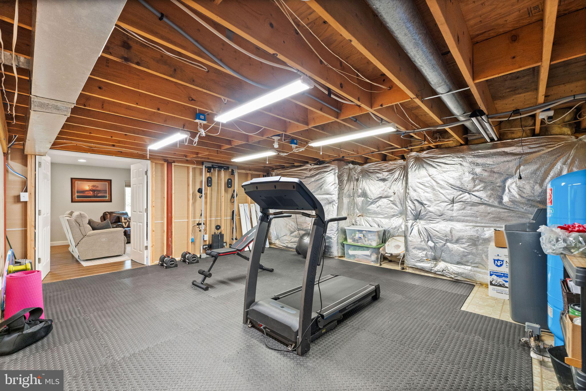 POINTE AT RIVERVIEW EST - Residential