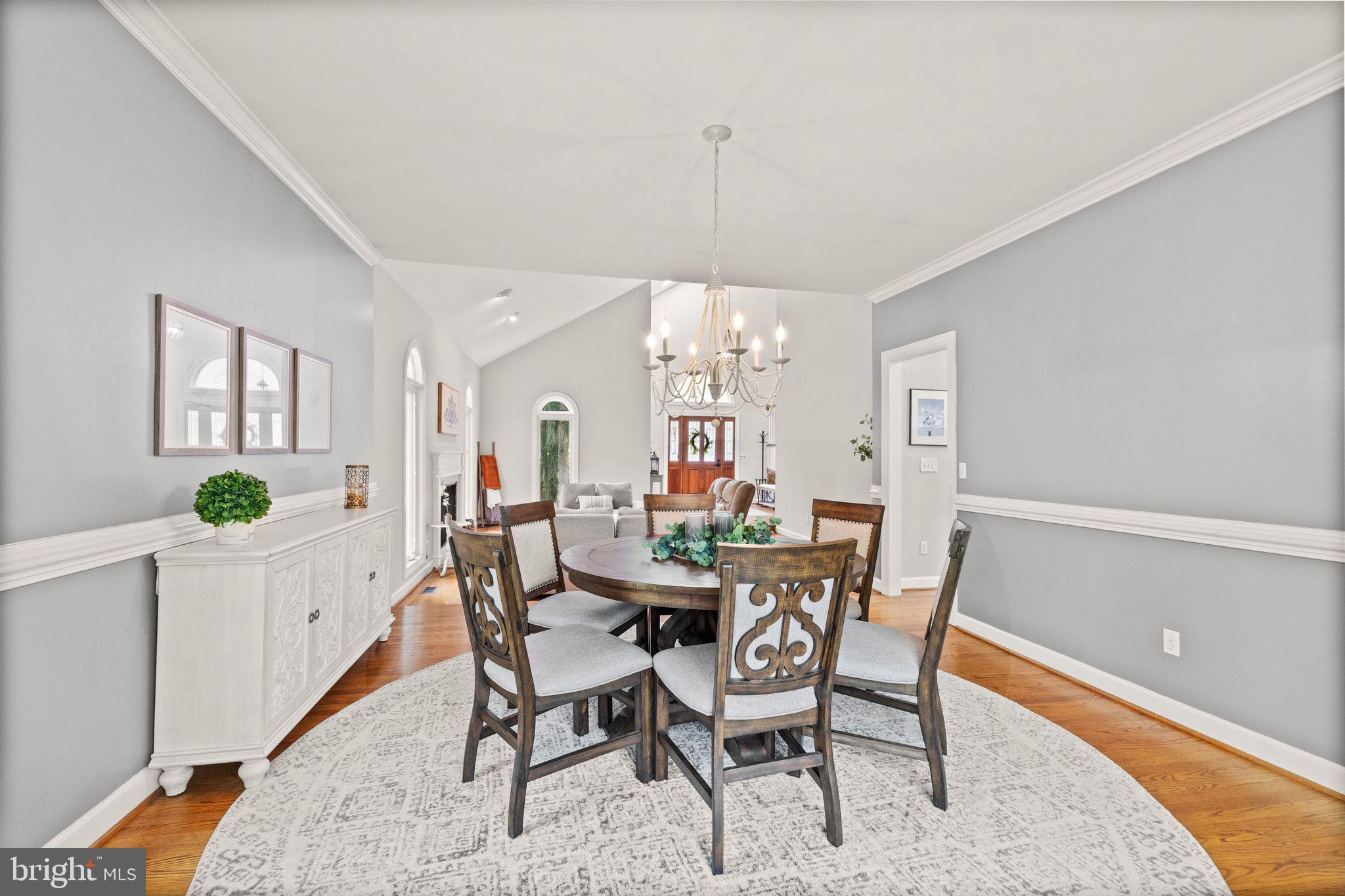 POINTE AT RIVERVIEW EST - Residential