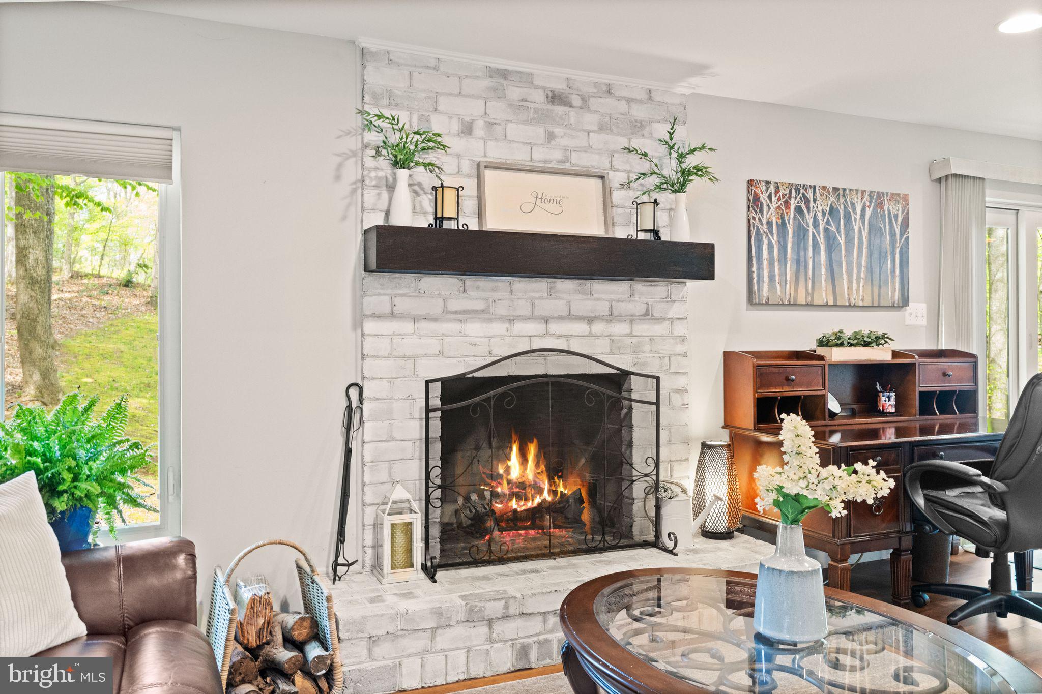 POINTE AT RIVERVIEW EST - Residential