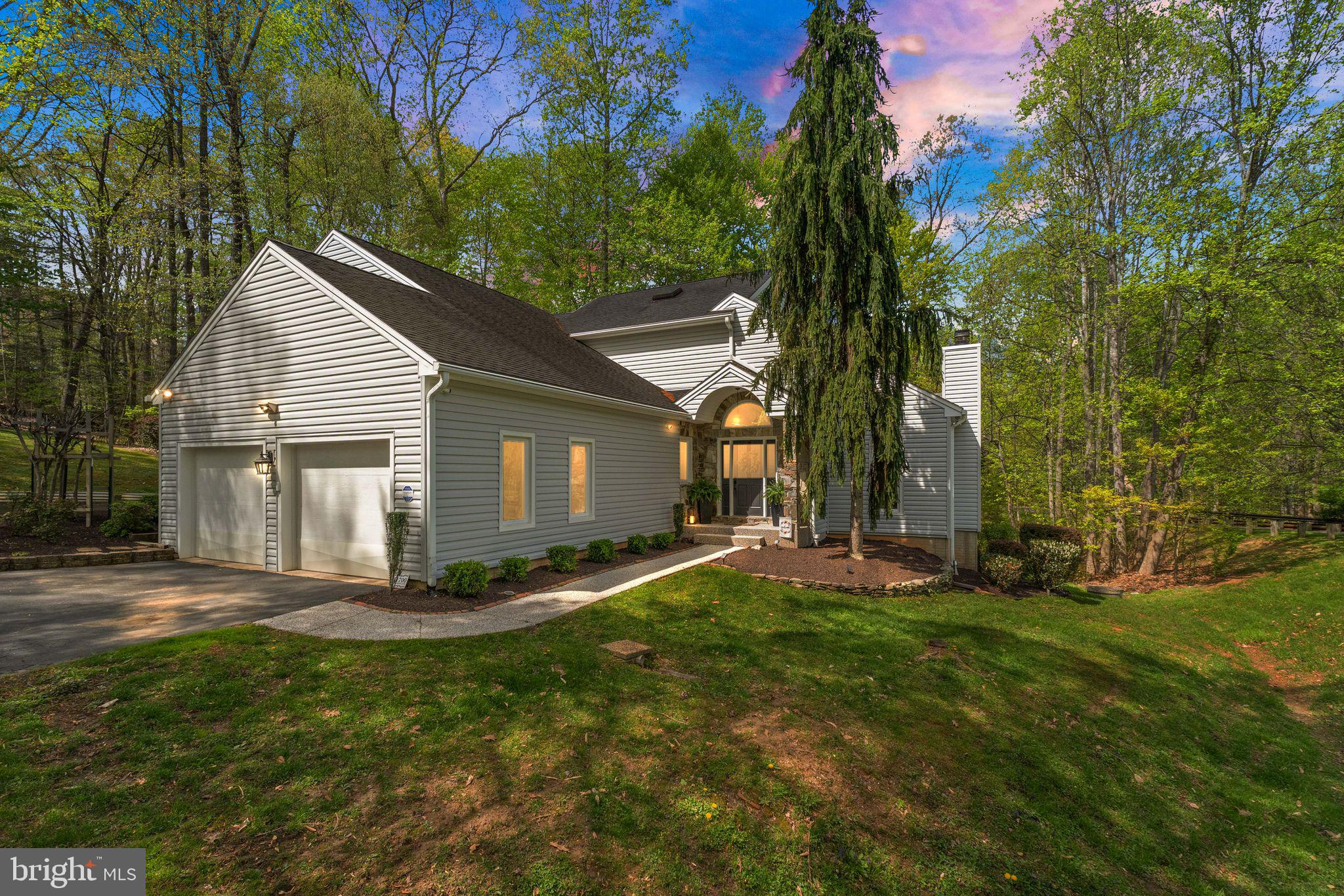 11700 SANDAL WOOD LANE
