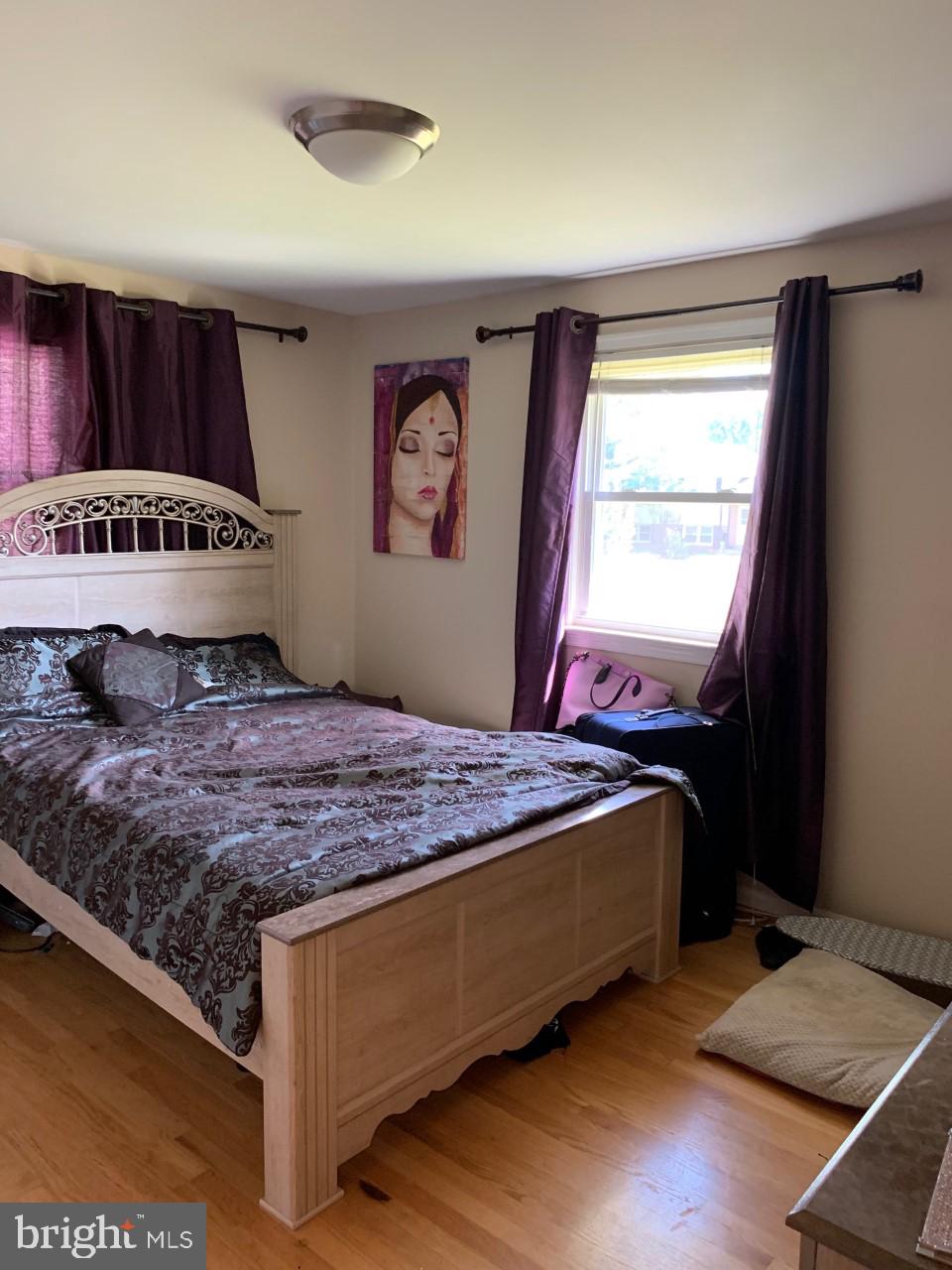 COUNTRY CLUB MANOR - Residential Lease