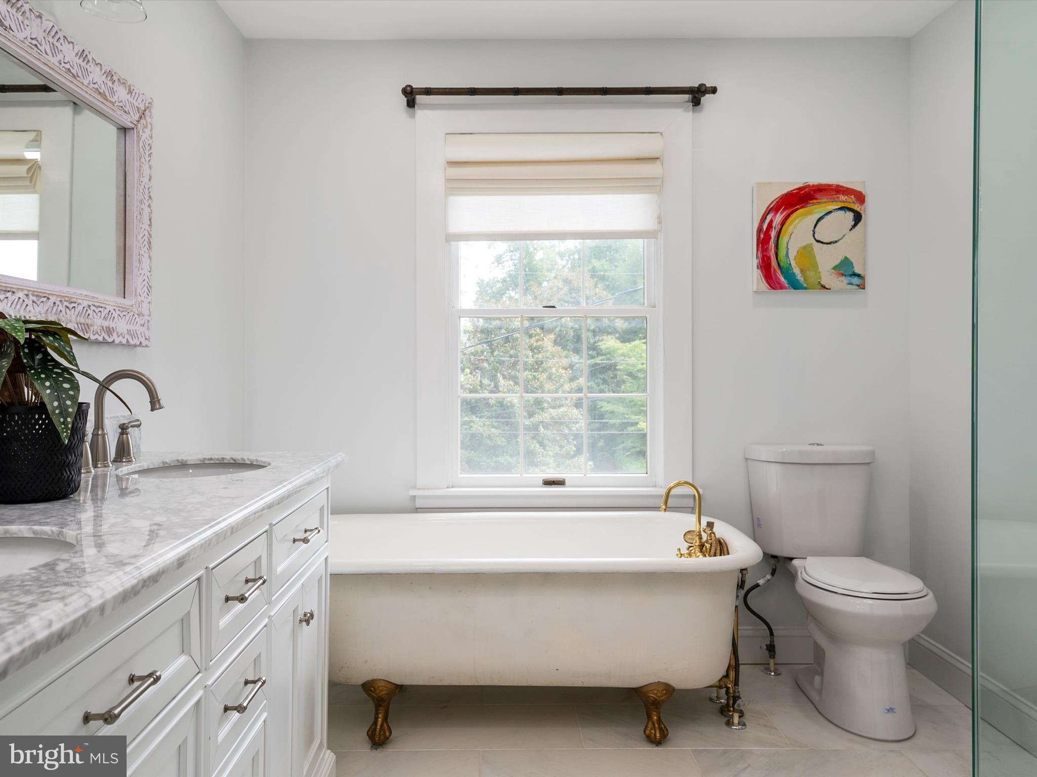 MURRAY HILL - Residential