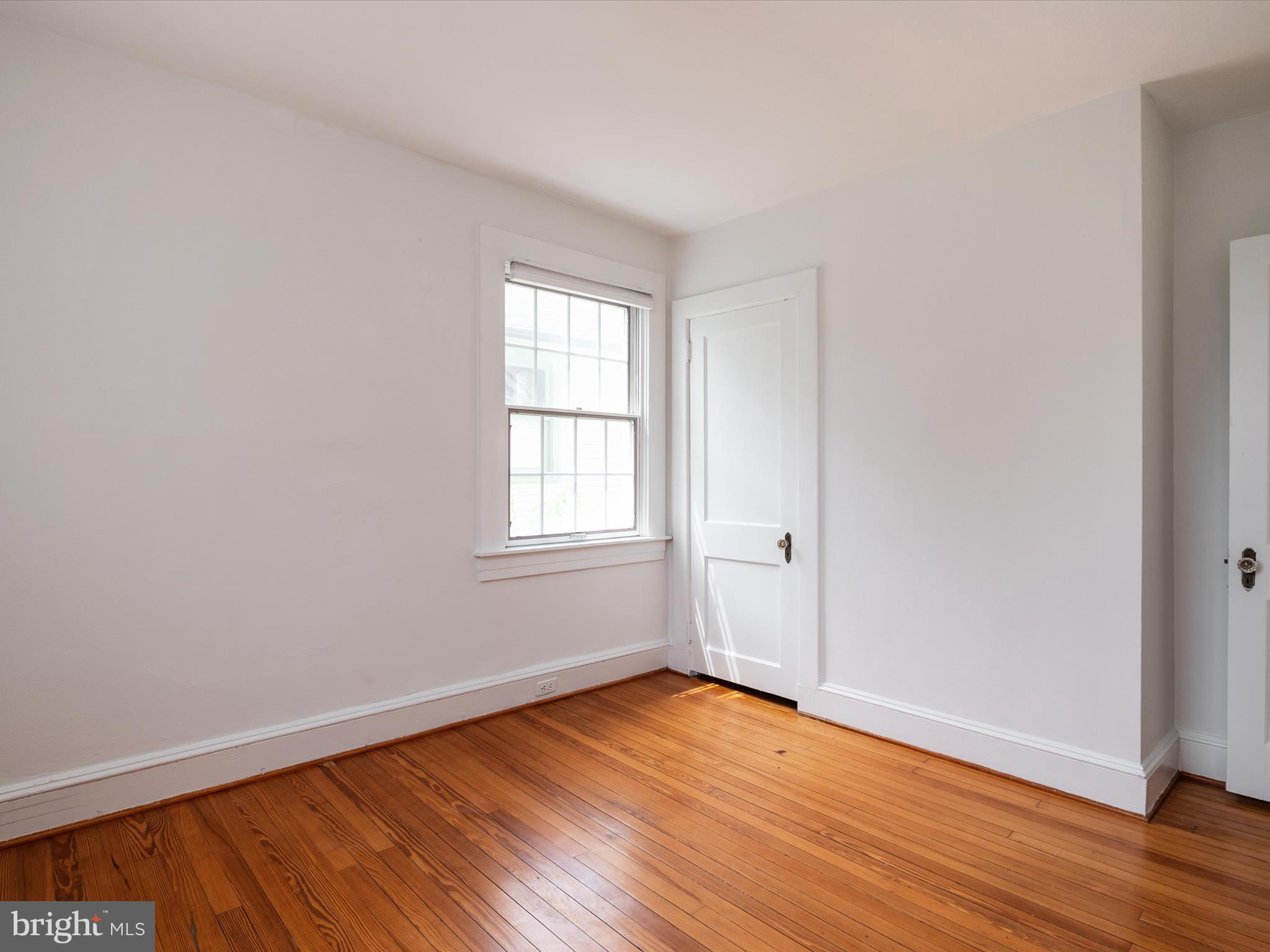 MURRAY HILL - Residential