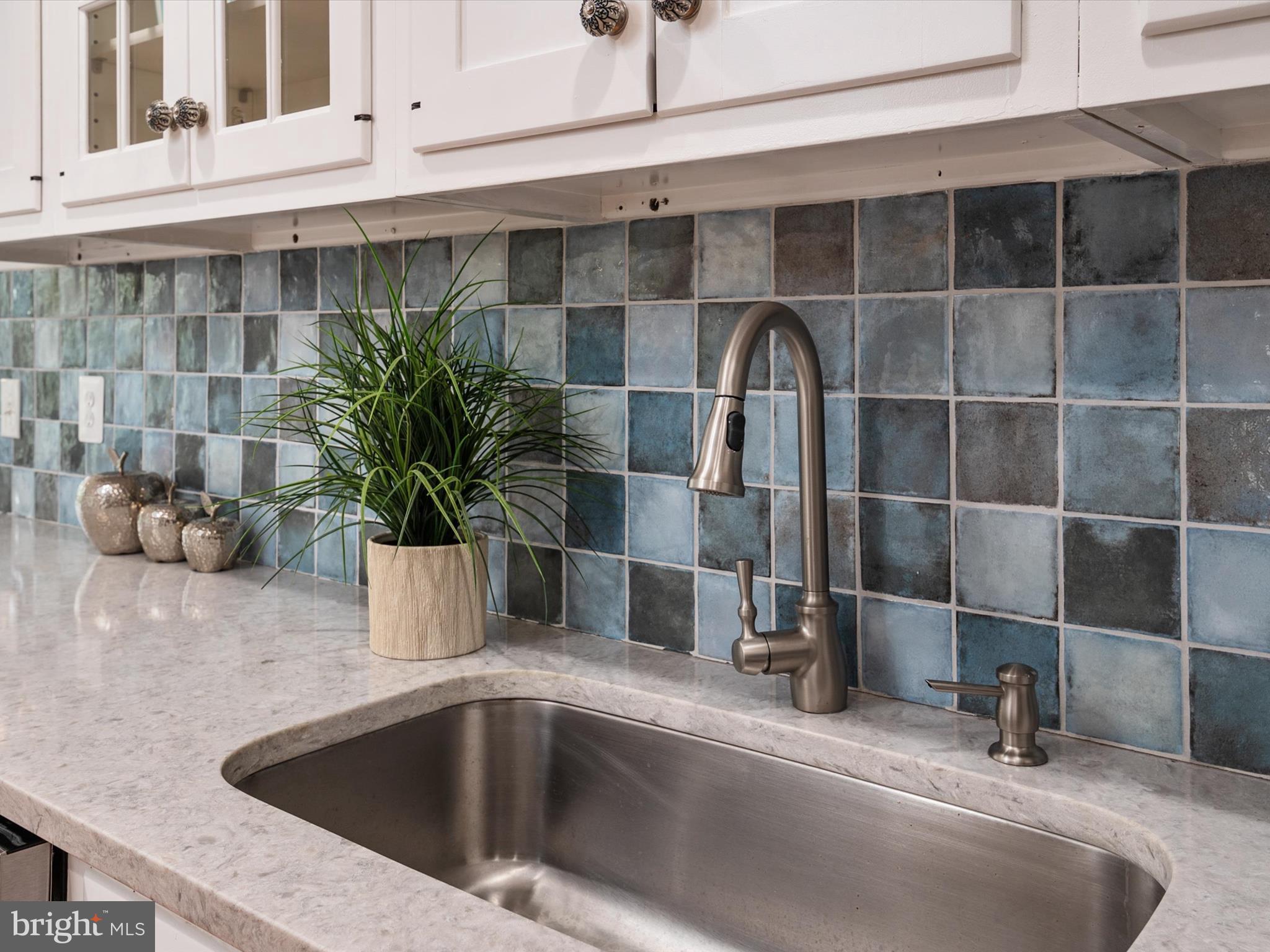 MURRAY HILL - Residential