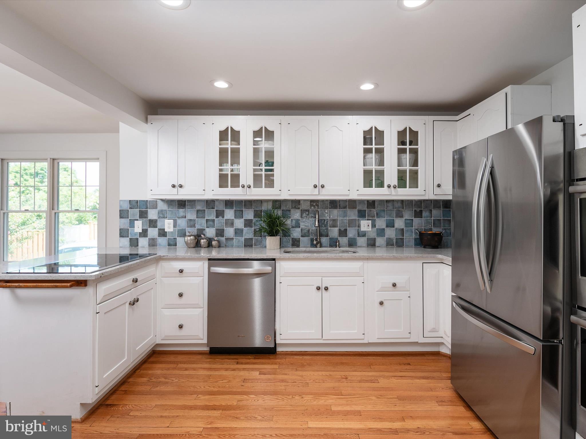 MURRAY HILL - Residential