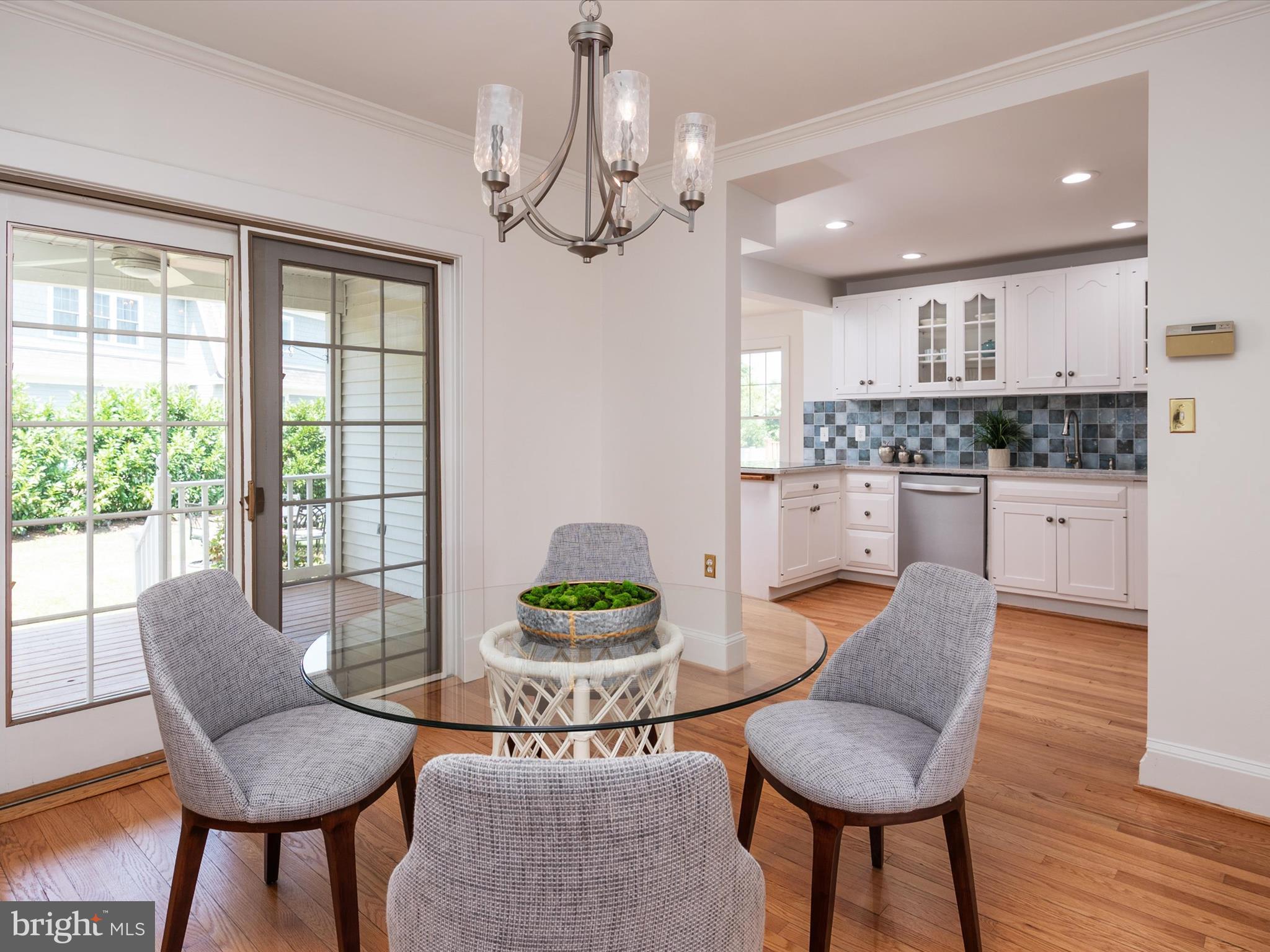 MURRAY HILL - Residential