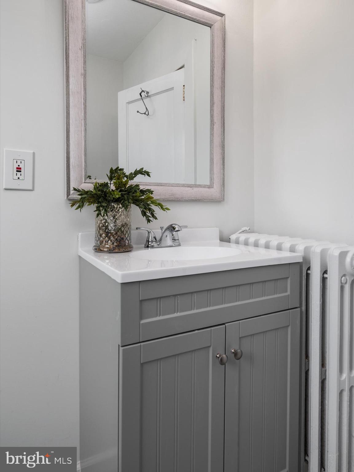 MURRAY HILL - Residential