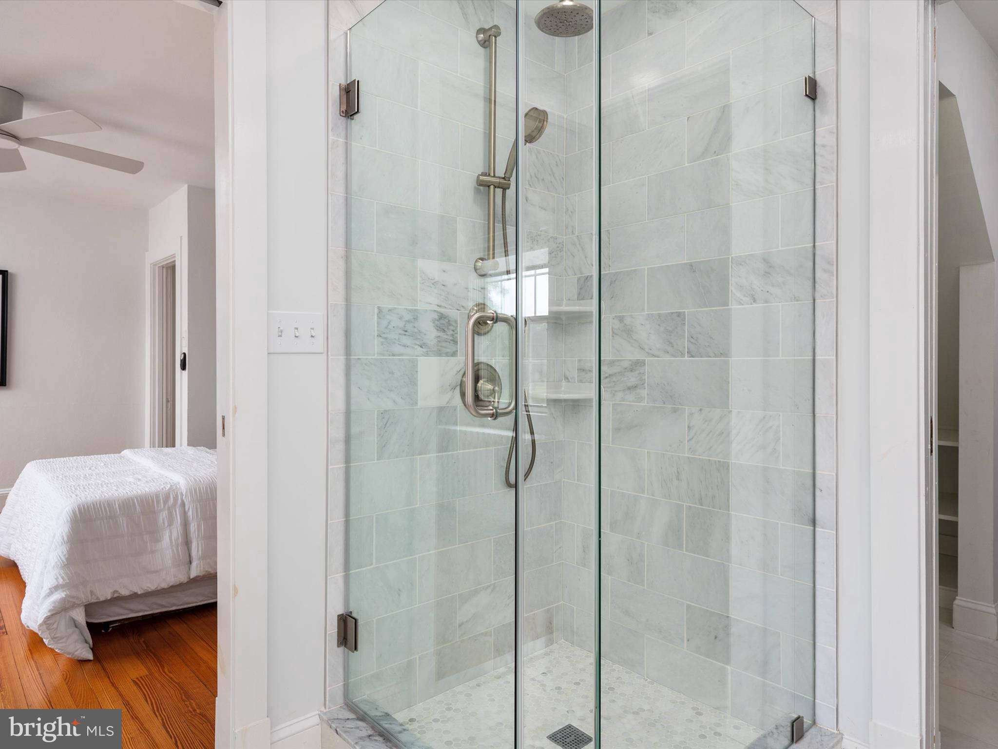 MURRAY HILL - Residential