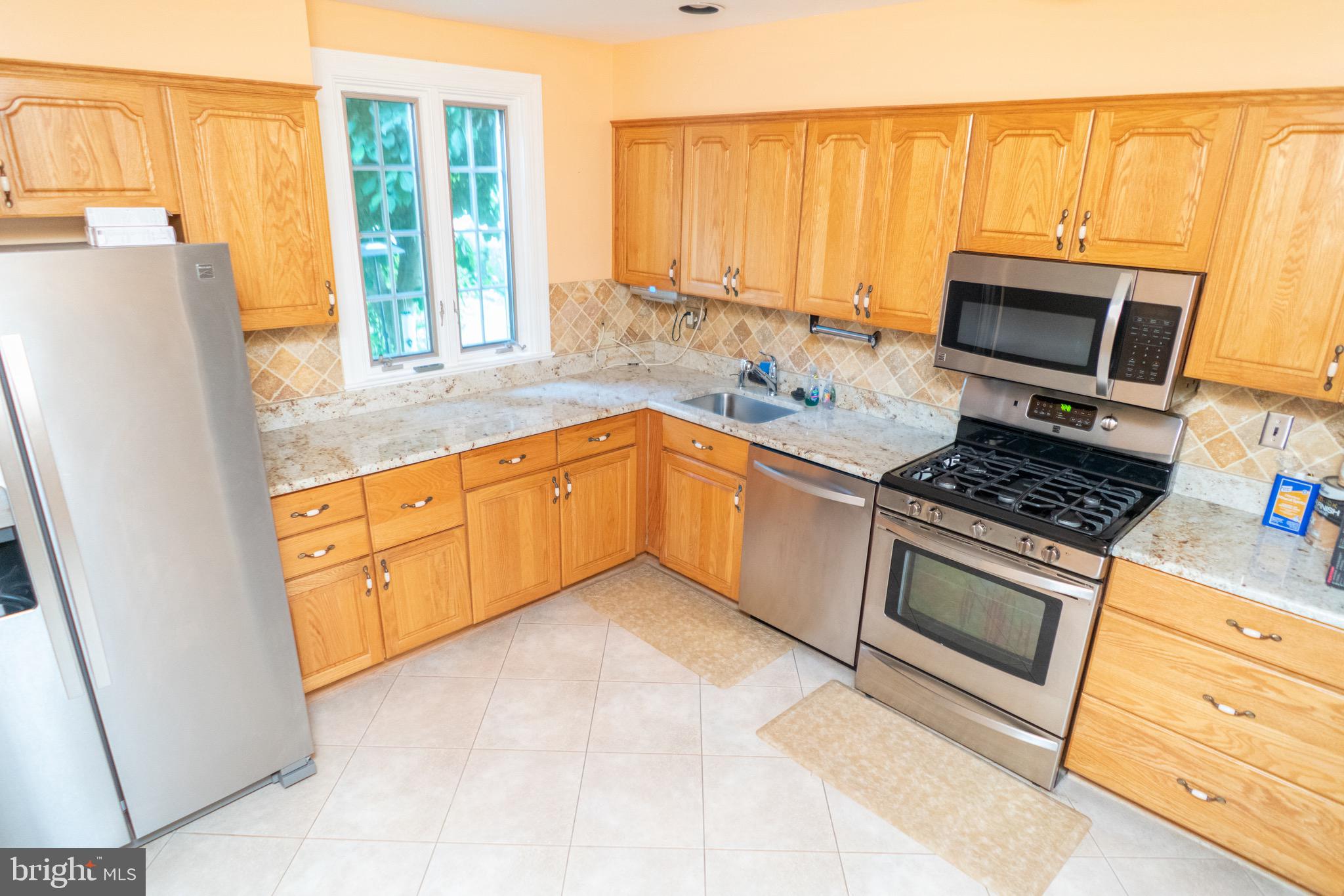 WILLOW WOODS - Residential Lease