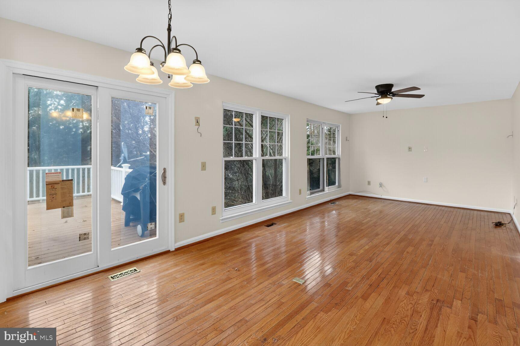 FOX CHASE - Residential