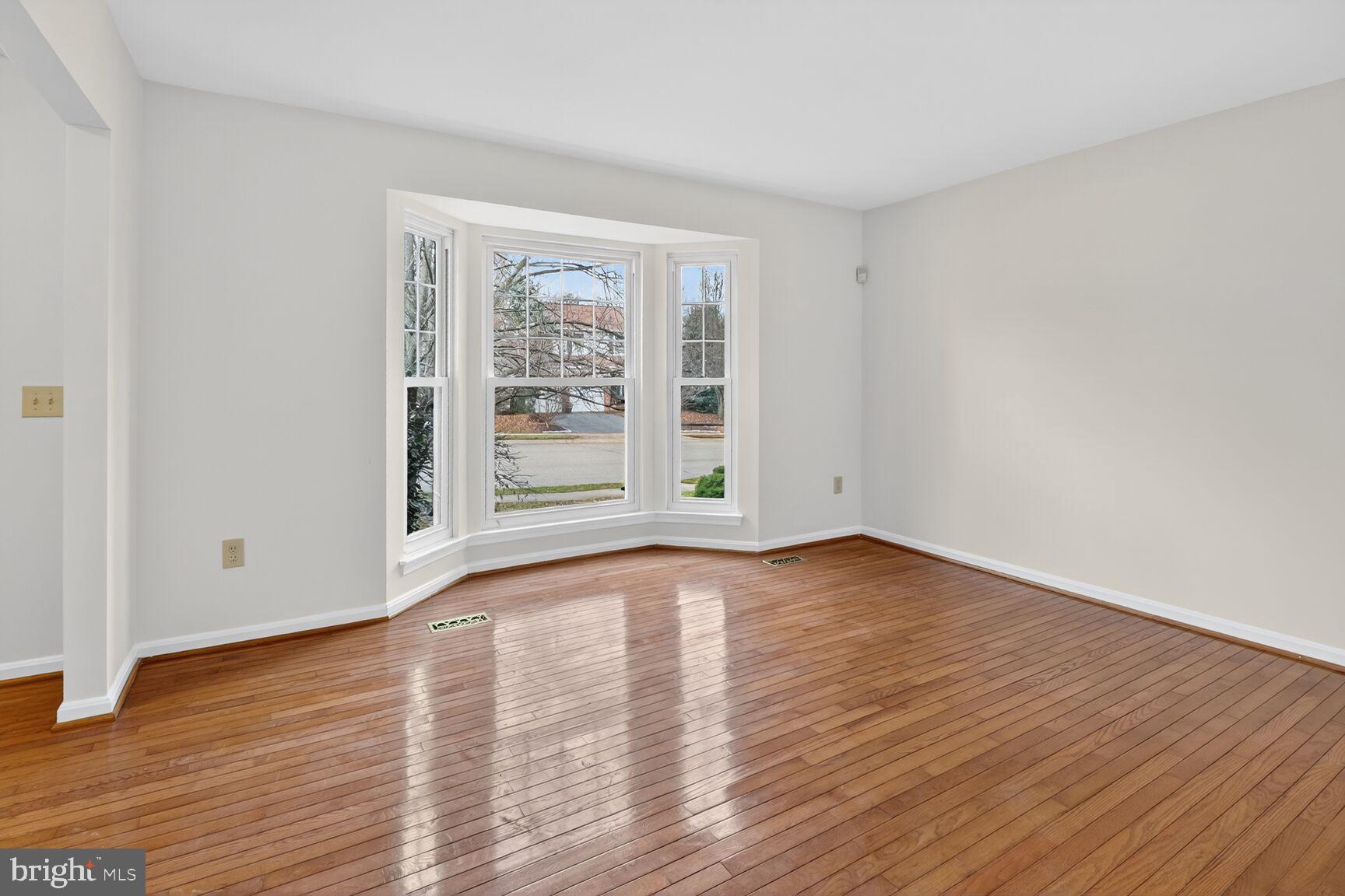 FOX CHASE - Residential