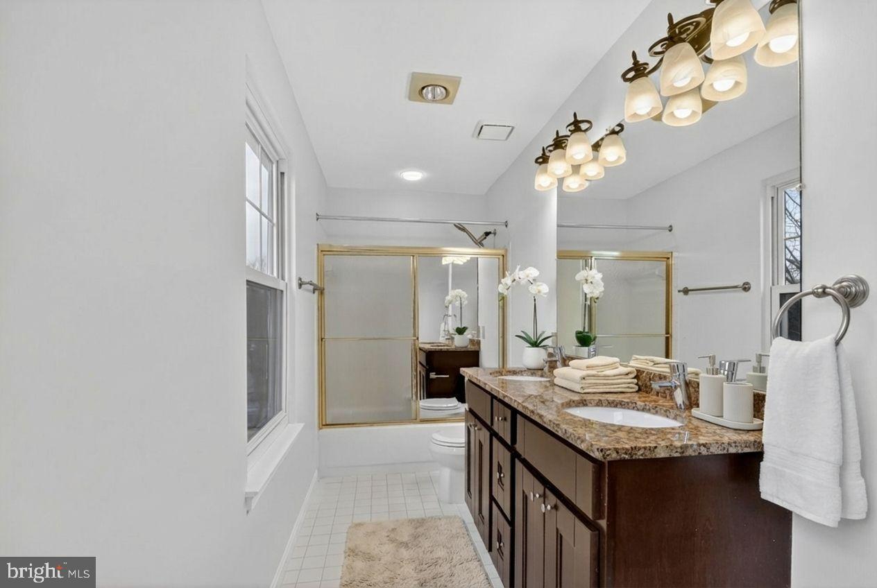 FOX CHASE - Residential