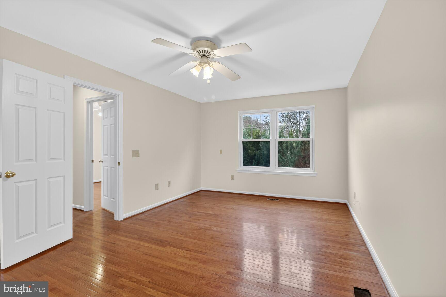 FOX CHASE - Residential