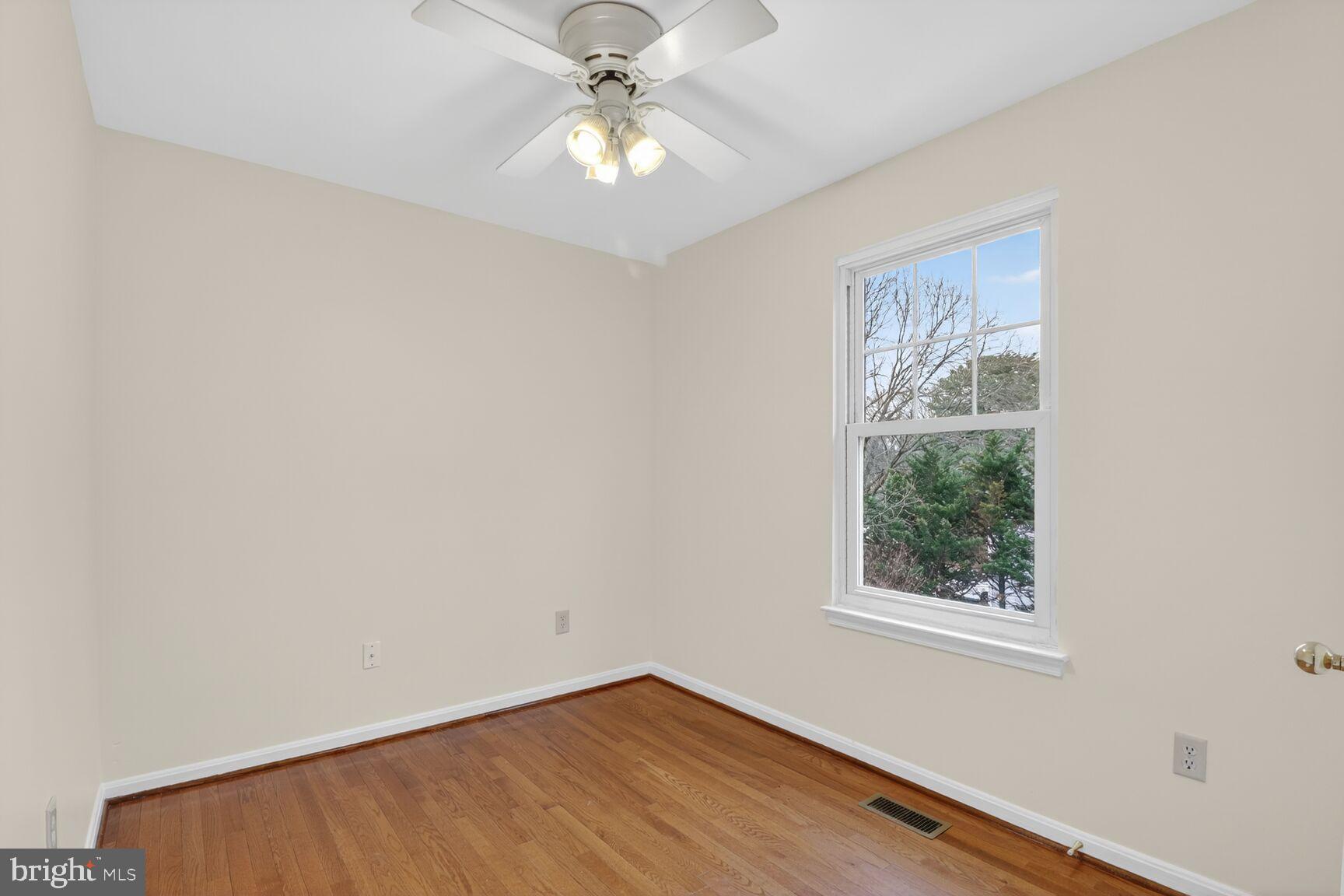 FOX CHASE - Residential