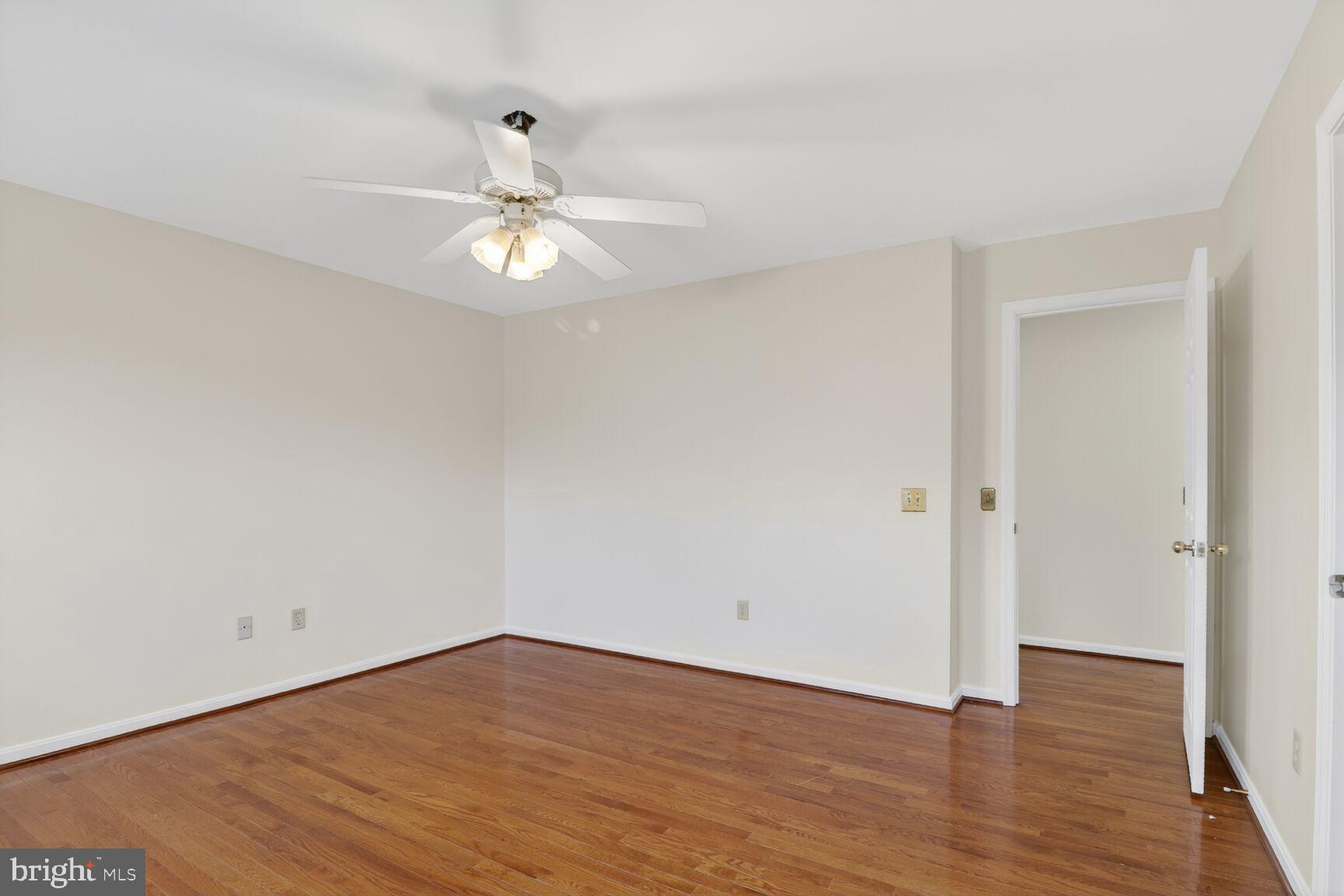 FOX CHASE - Residential