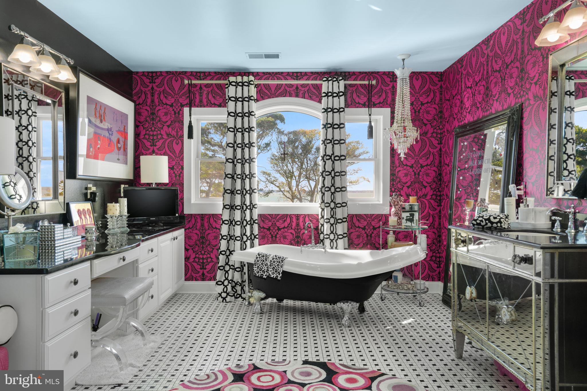 SOUTH POINT FARMS - Residential