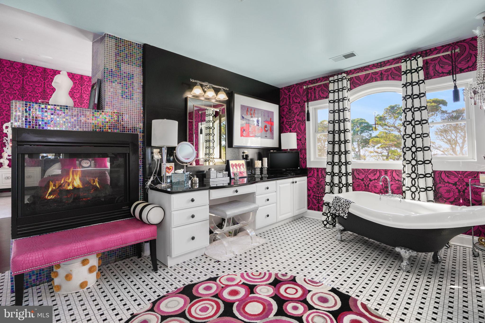 SOUTH POINT FARMS - Residential