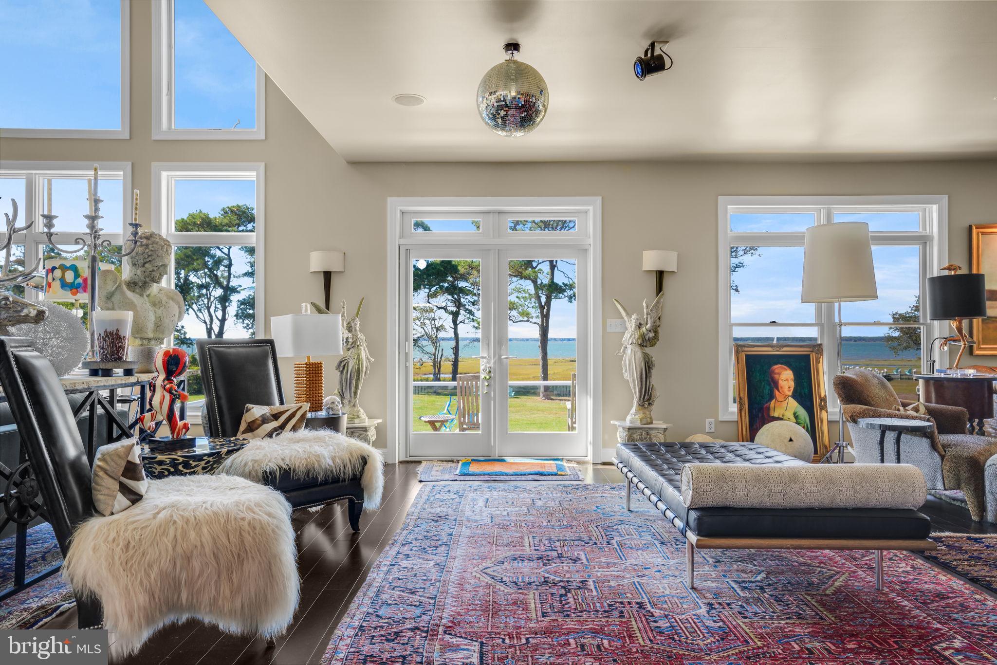 SOUTH POINT FARMS - Residential