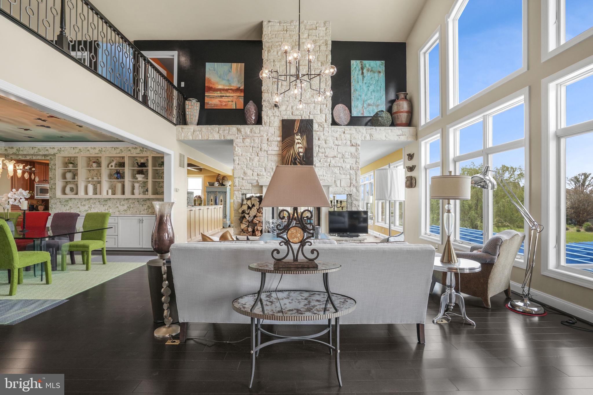 SOUTH POINT FARMS - Residential