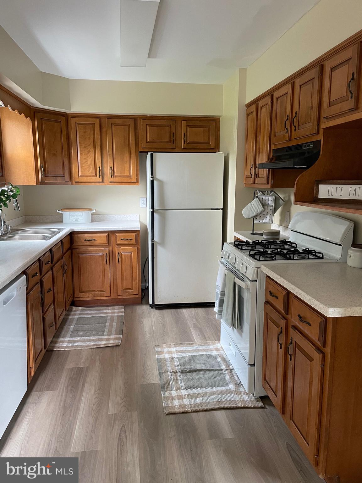 EAST PENNSBORO - Residential