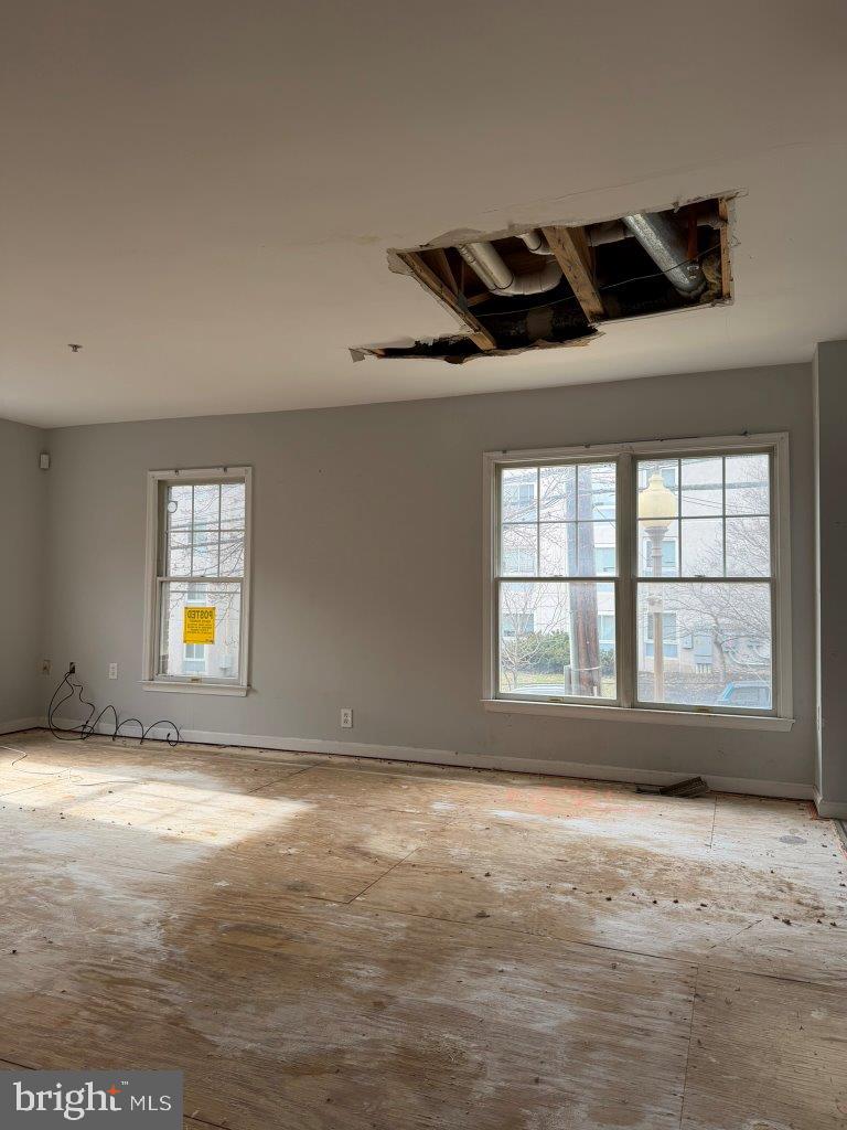 883 BARNABY STREET SE