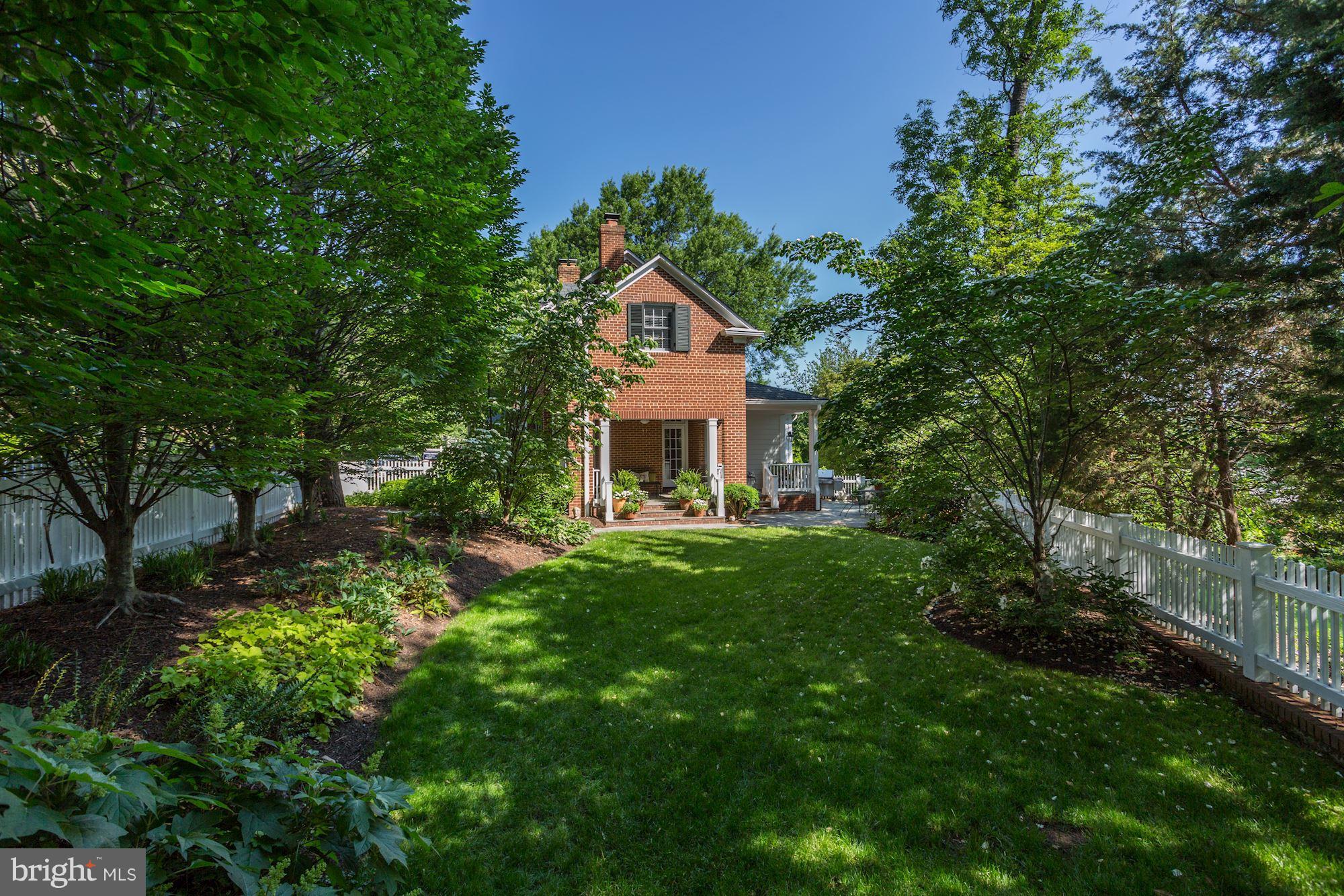 ROSEMONT - Residential