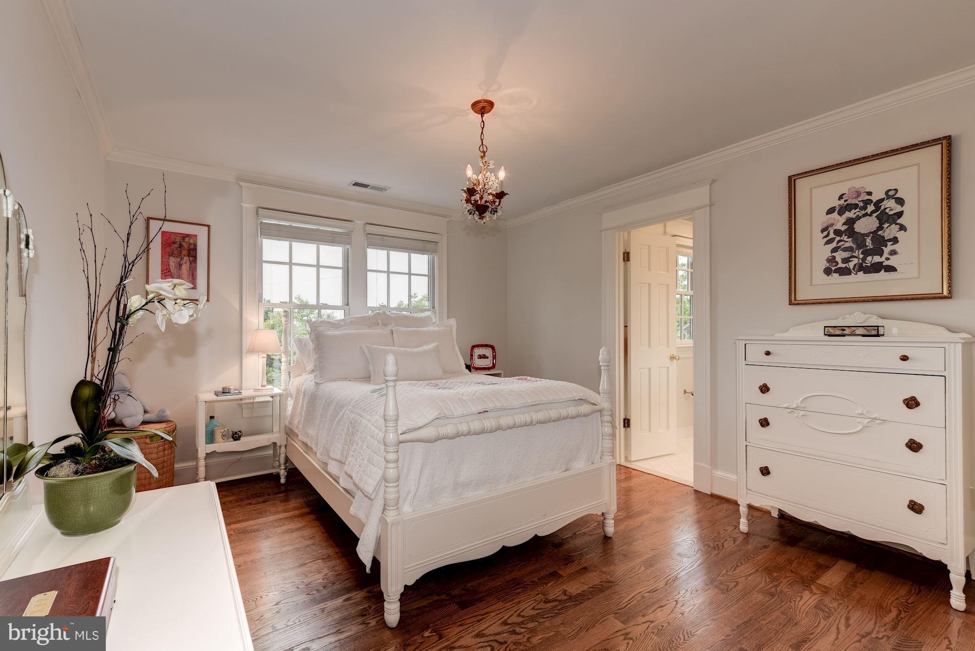 ROSEMONT - Residential