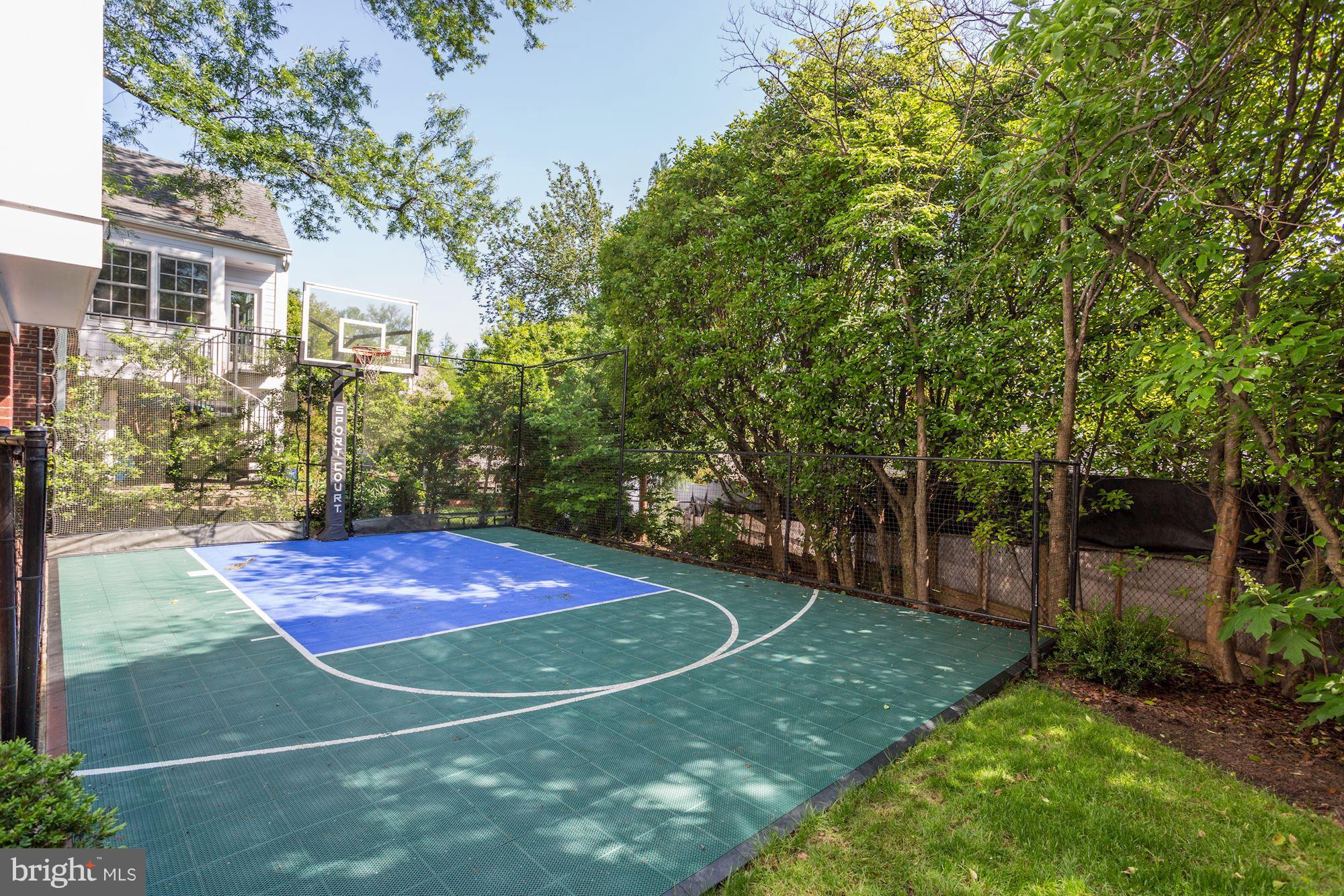 ROSEMONT - Residential